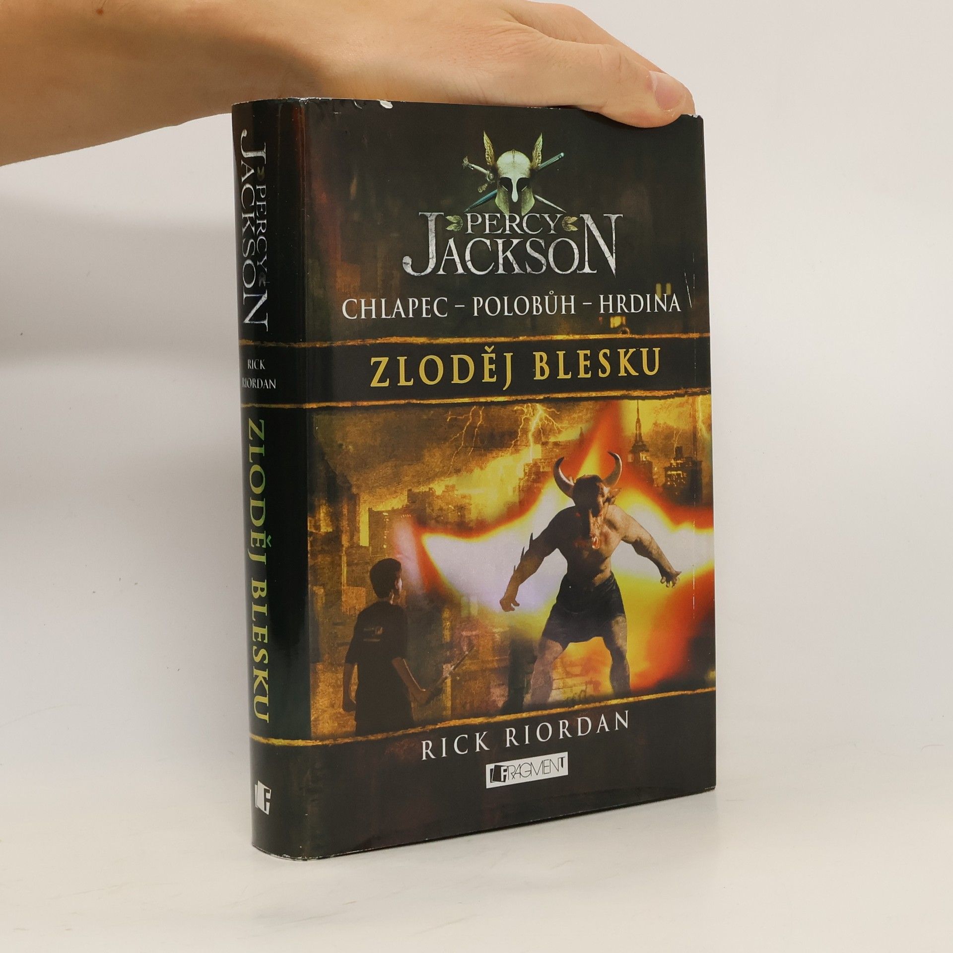 Rick Riordan Percy Jackson. Zloděj blesku