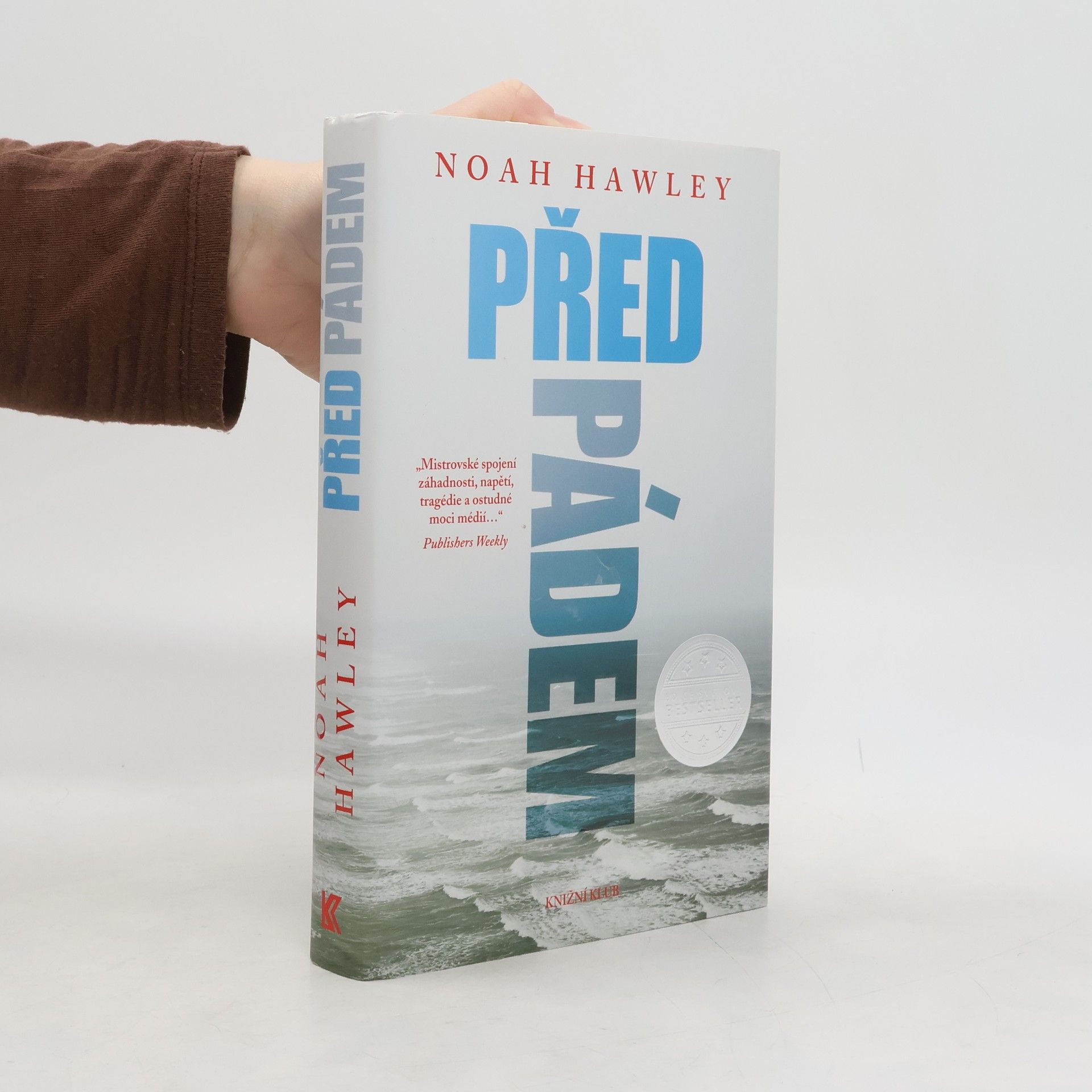 Noah Hawley Před pádem