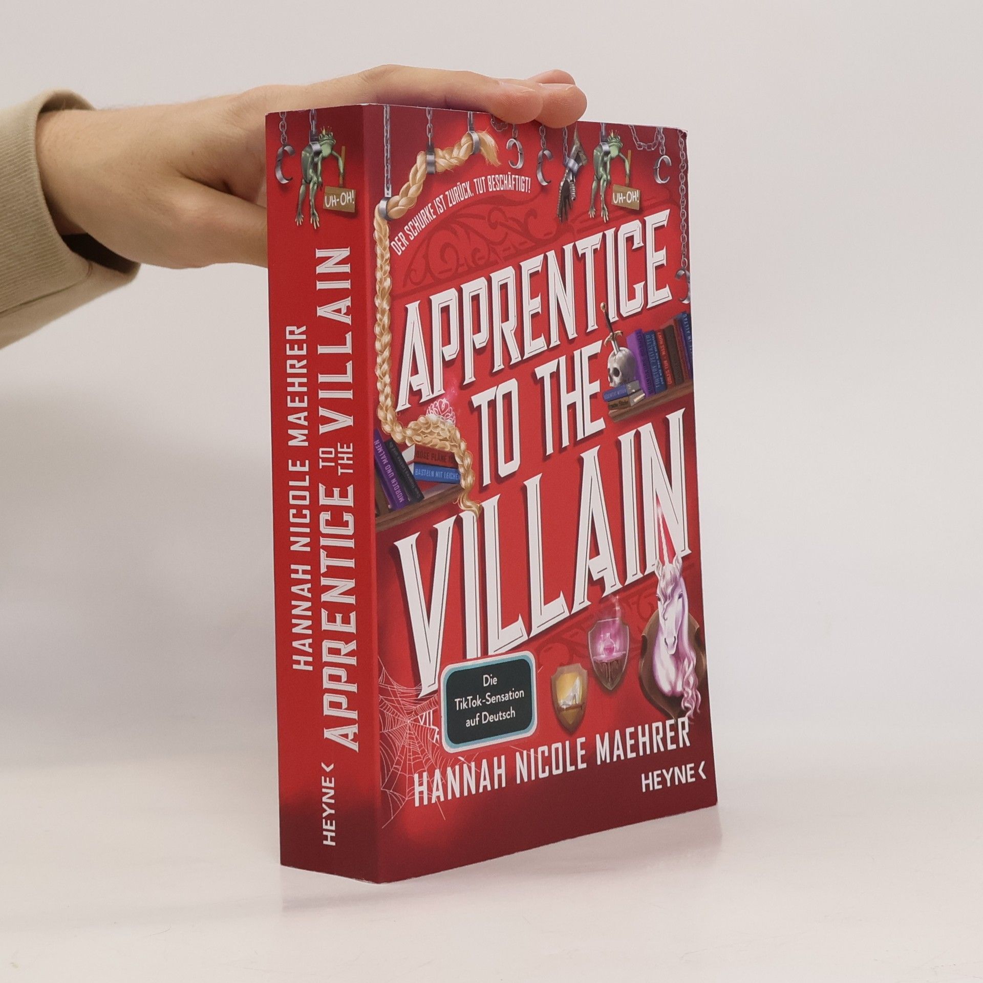 Hannah Nicole Maehrer Apprentice to the Villain