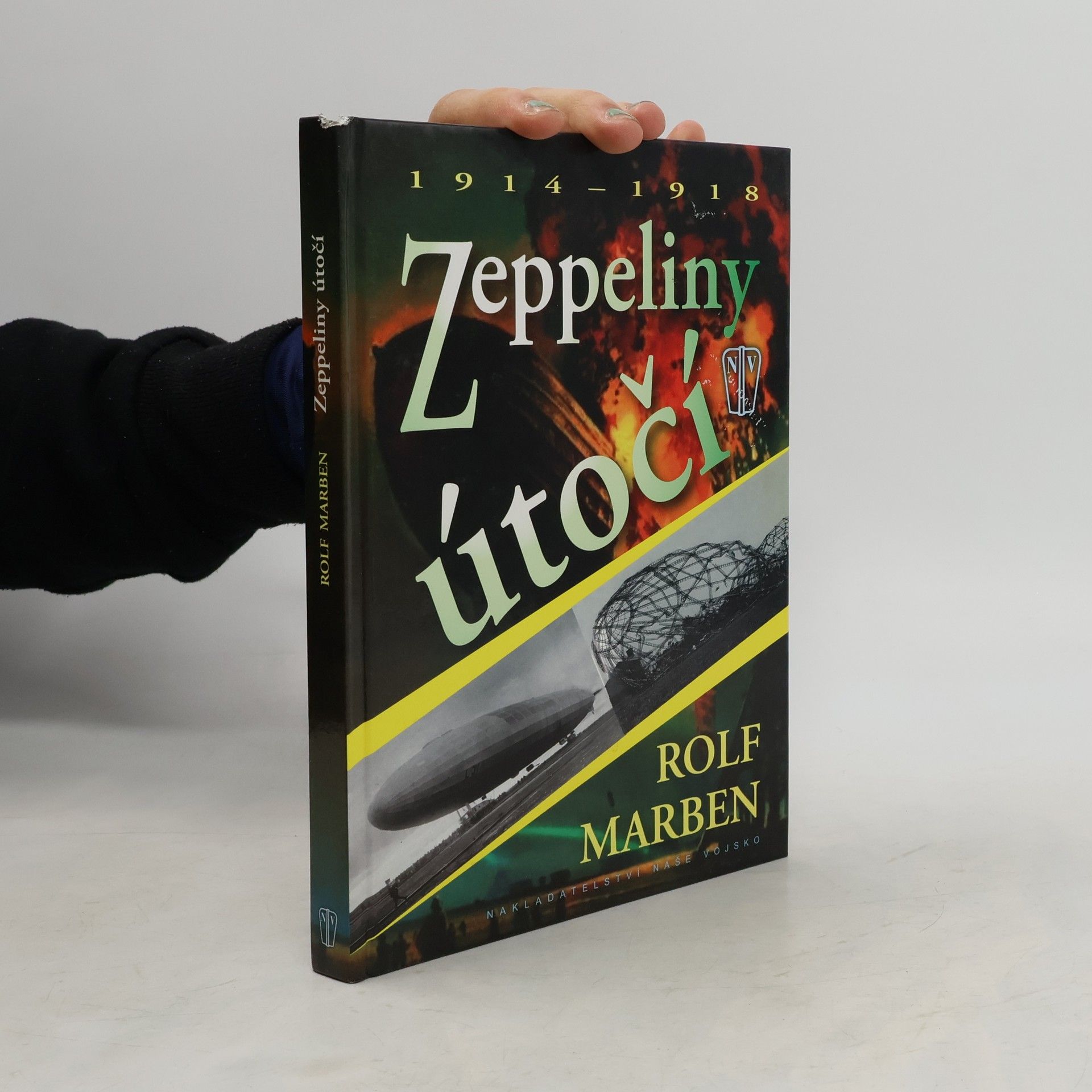 Rolf Marben Zeppeliny útočí