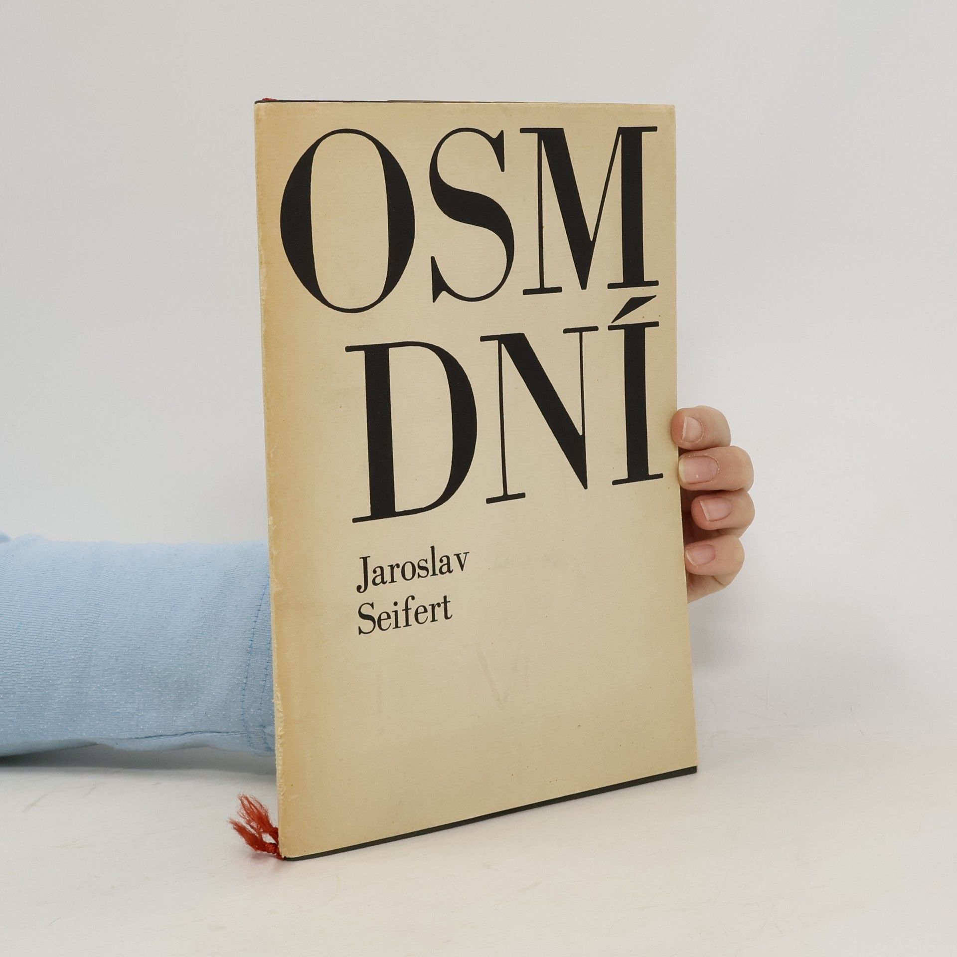 Osm dní