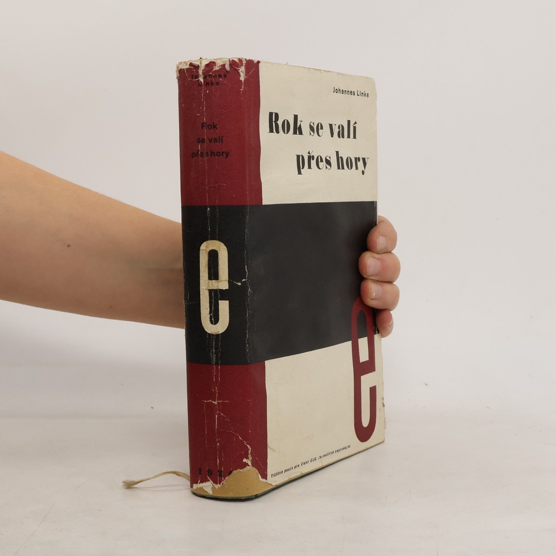 Johannes Linke Rok se valí přes hory