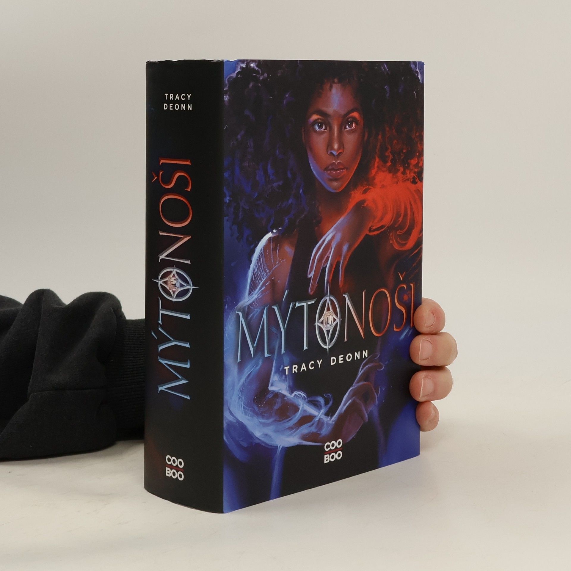 Tracy Deonn Mýtonoši