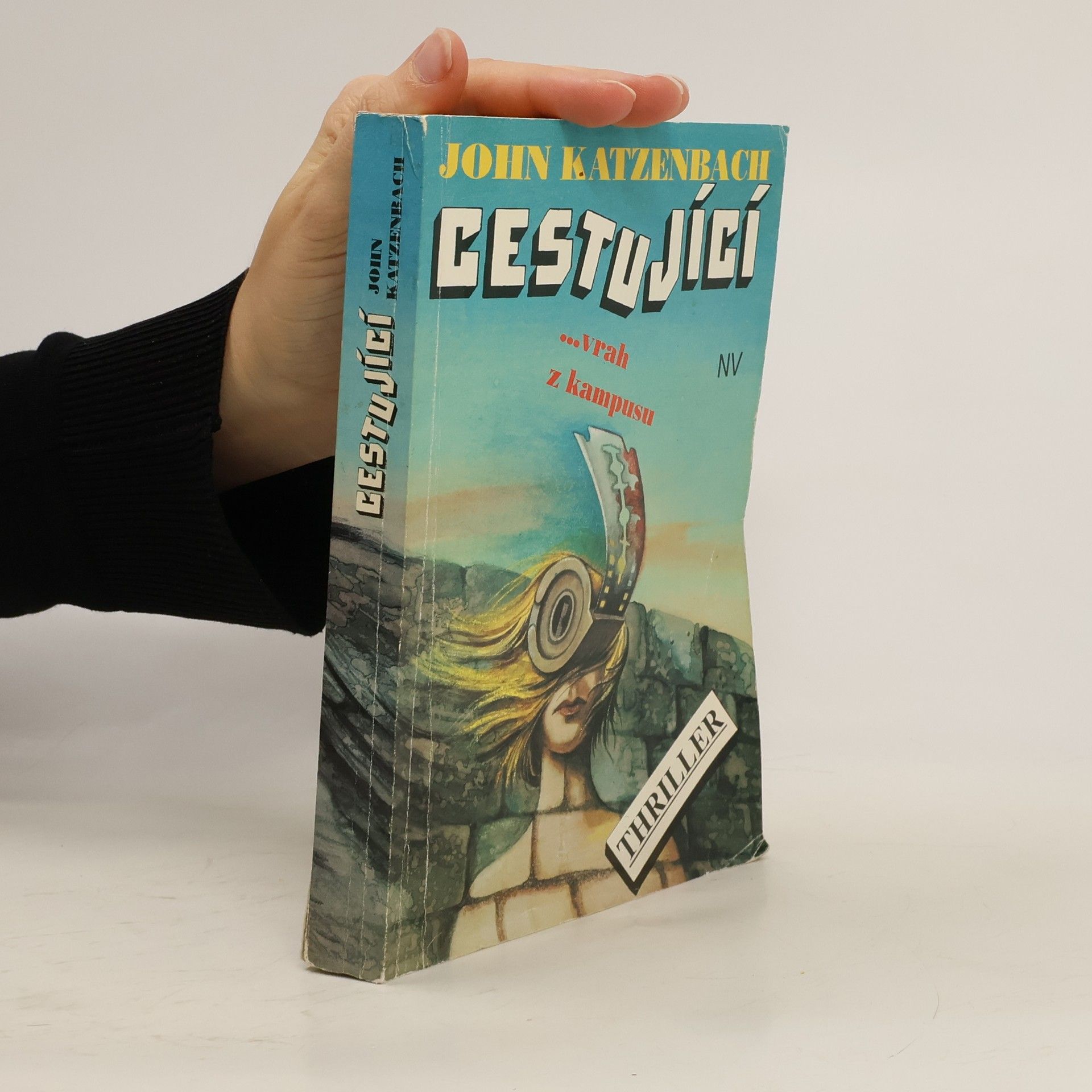 Cestující: ...vrah z kampusu