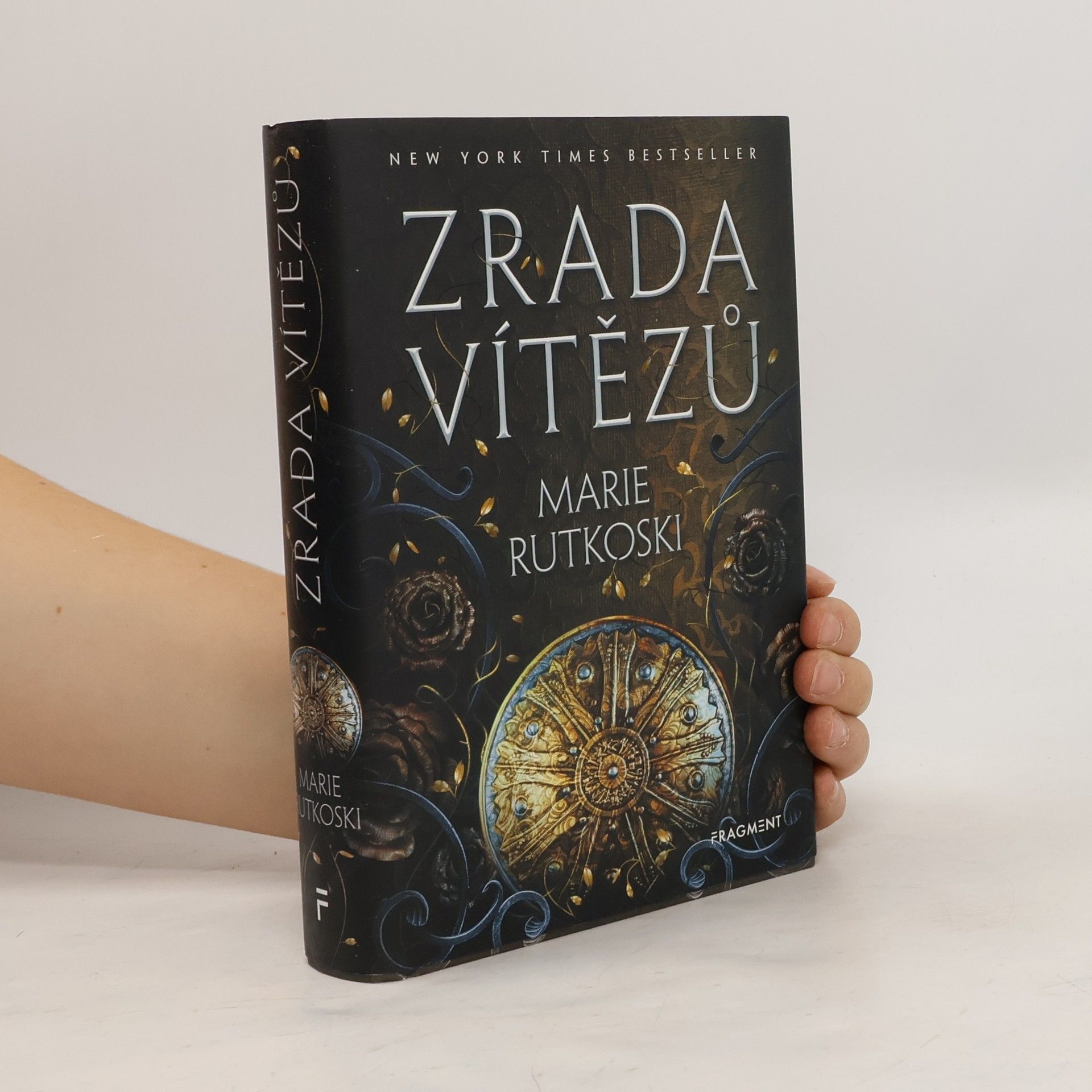 Marie Rutkoski Zrada vítězů