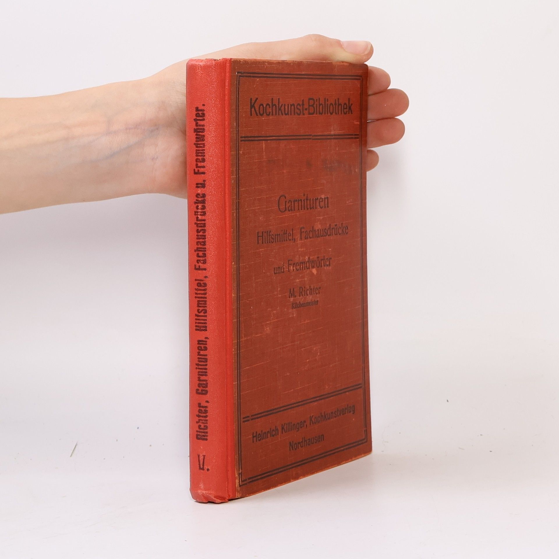 M. Richter Garnituren