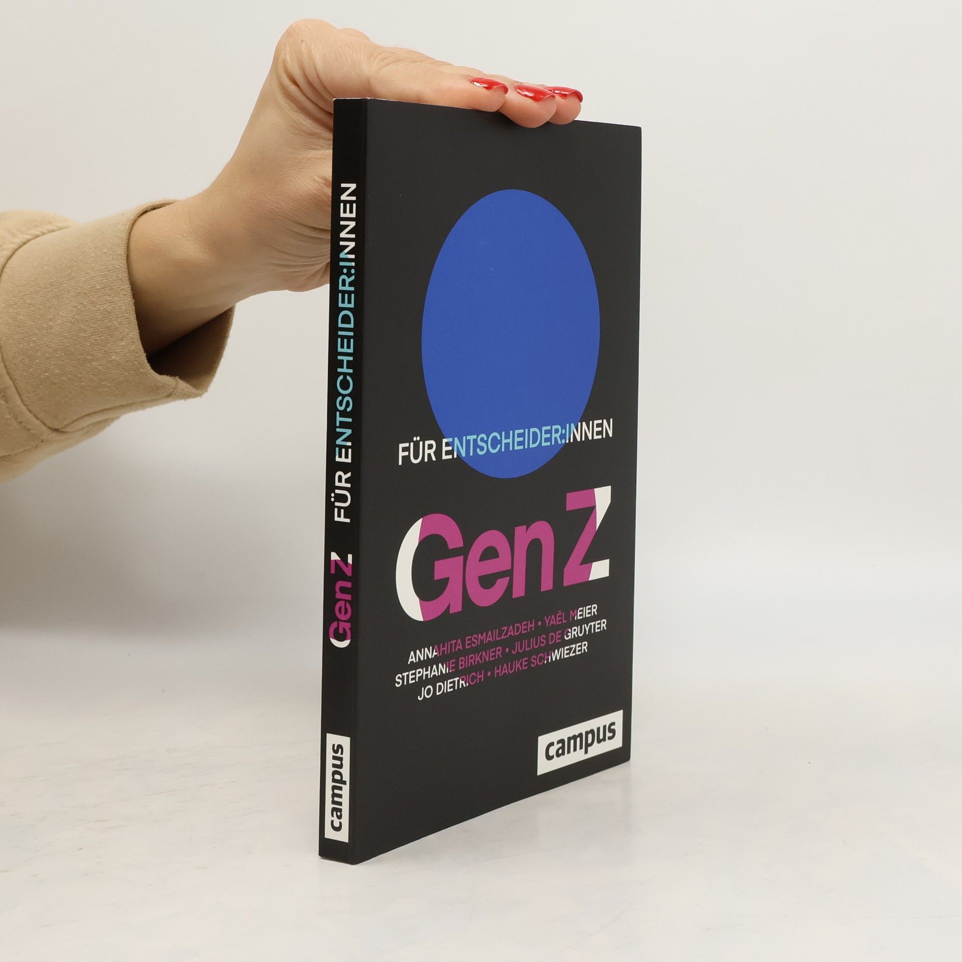 Annahita Esmailzadeh Gen Z