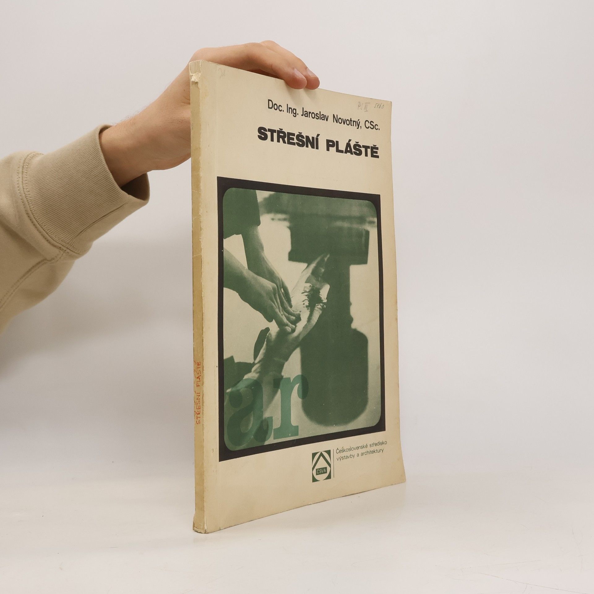 Jára Novotný Střešní pláště