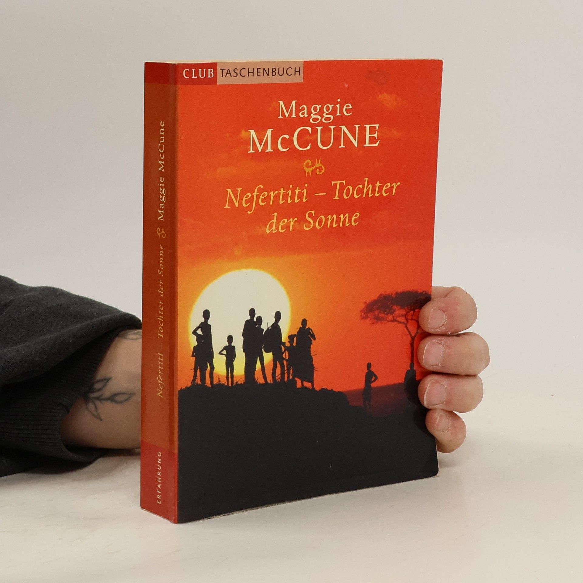 Maggie McCune Nefertiti - Tochter der Sonne