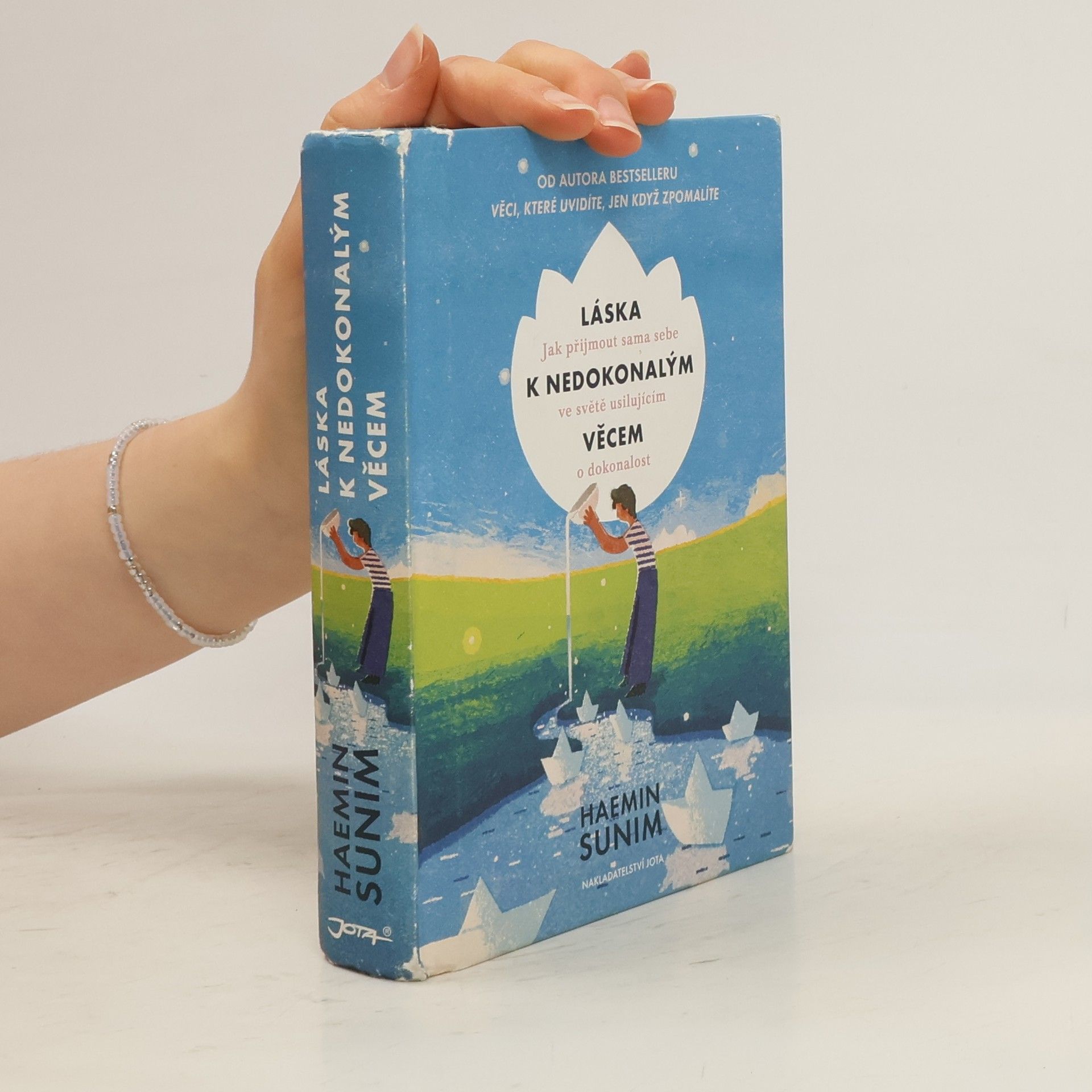 Hjemin Láska k nedokonalým věcem: Jak přijmout sama sebe ve světě usilujícím o dokonalost