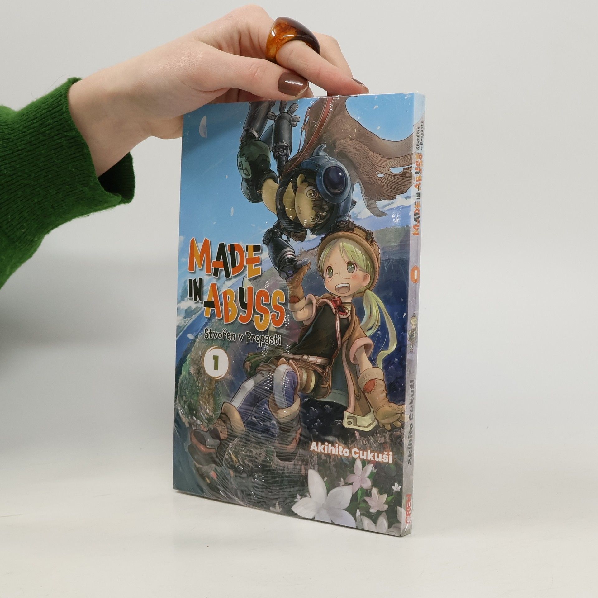 Akihito Cukuši Made in Abyss 1. Stvořen v propasti 1
