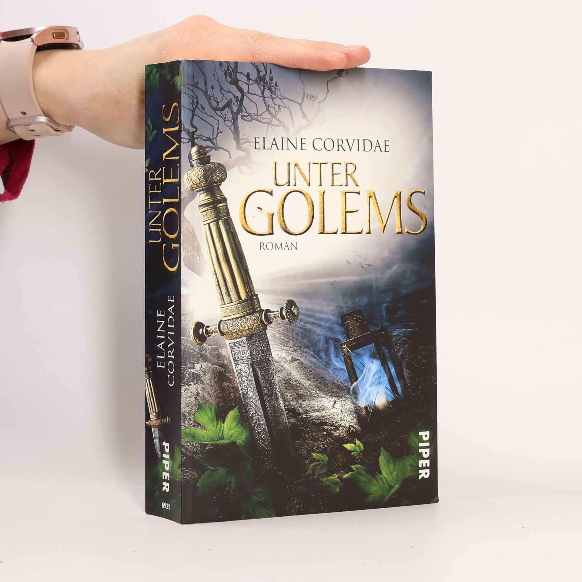 Elaine Corvidae Unter Golems