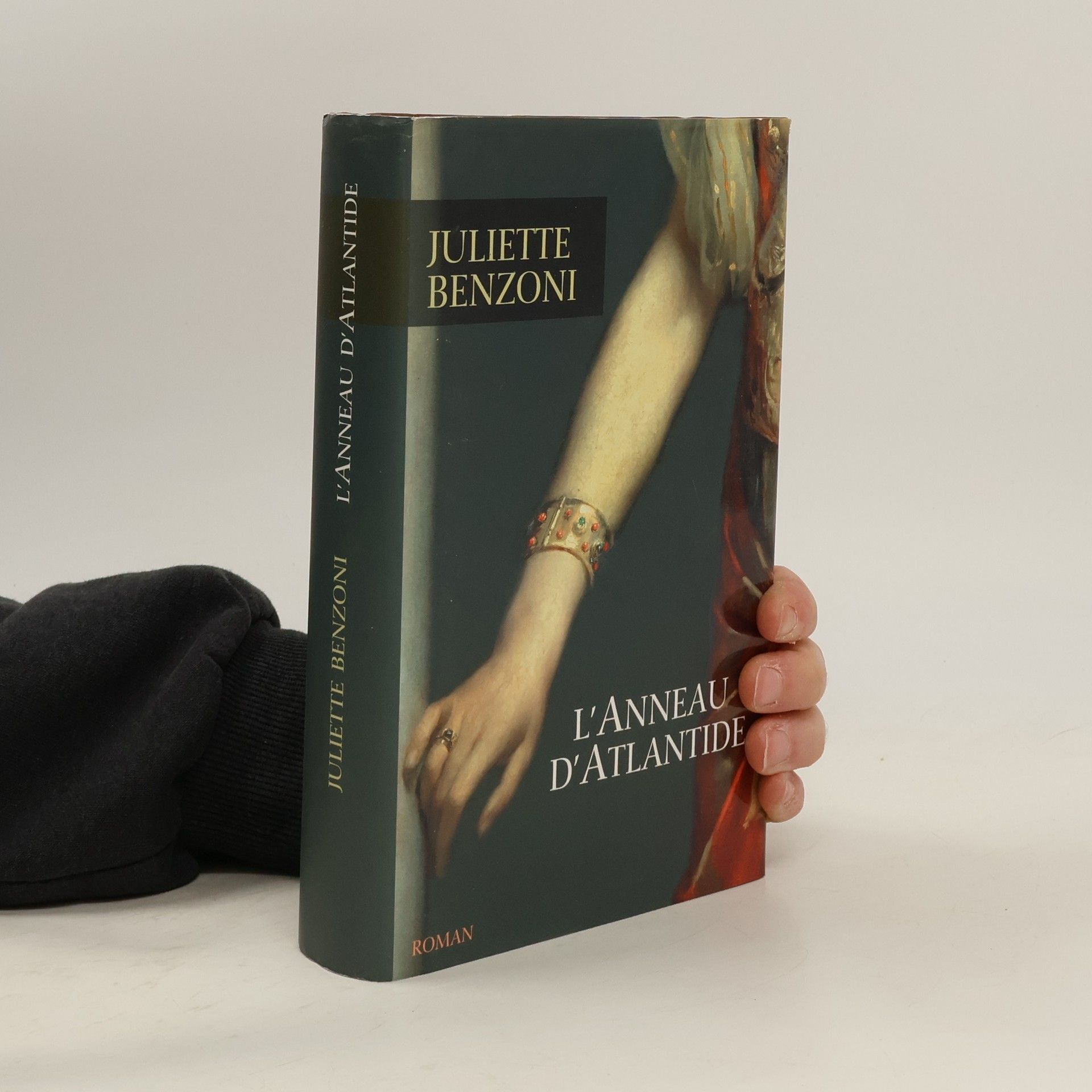 Juliette Benzoni L'Anneau d'Atlantide