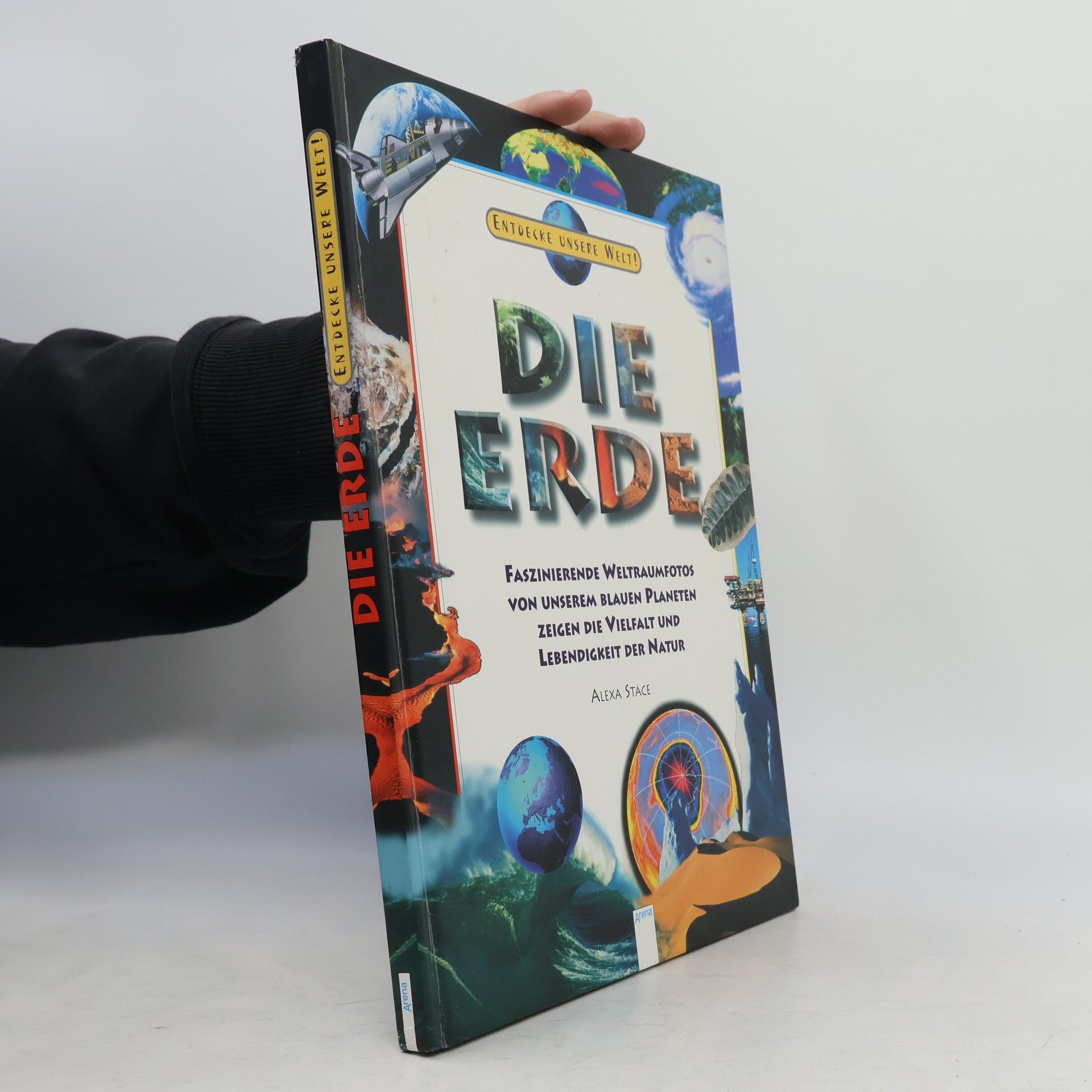 Alexa Stace Die Erde