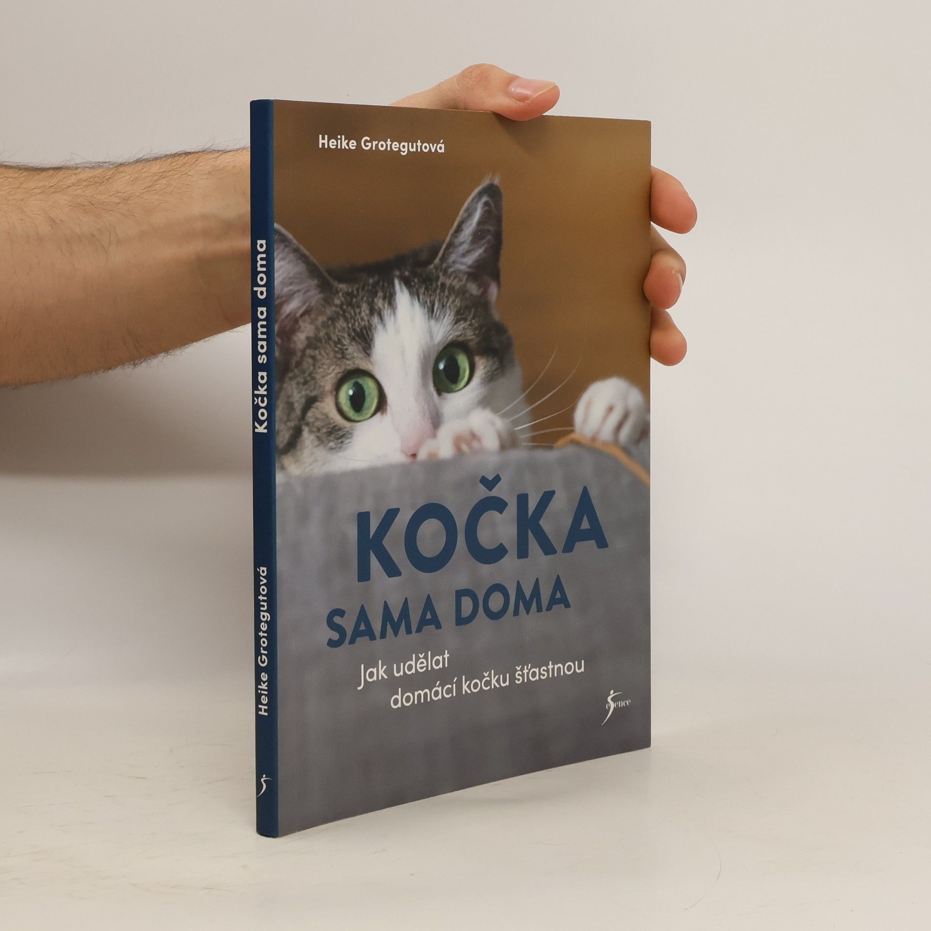 Heike Grotegut Kočka sama doma