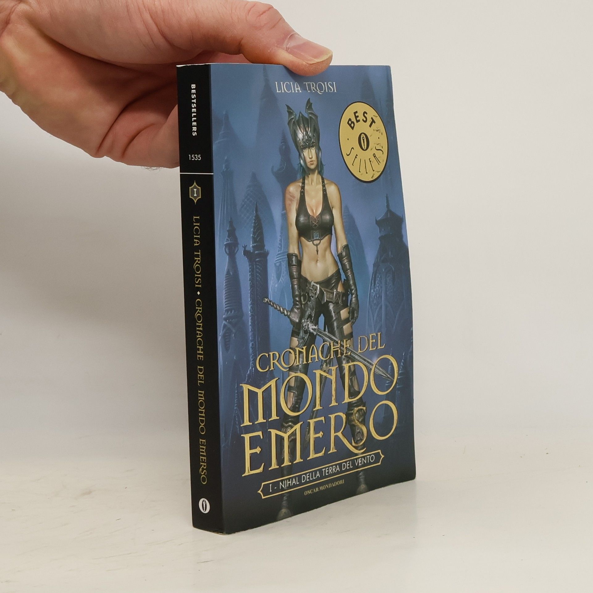 Licia Troisi Cronache del Mondo Emerso - 1: Nihal della terra del vento