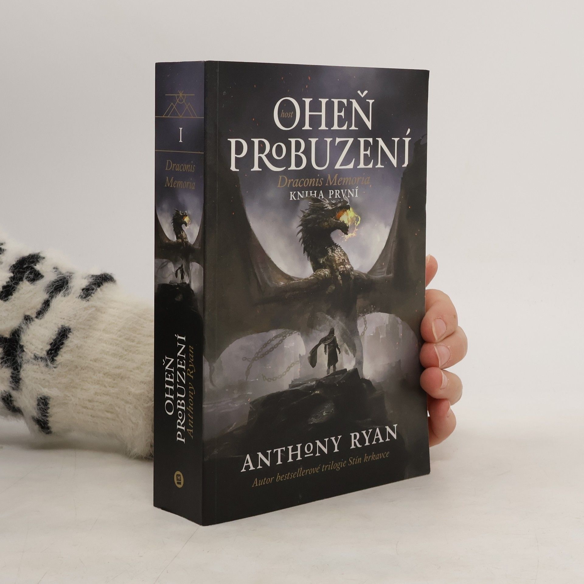 Anthony Ryan Oheň probuzení