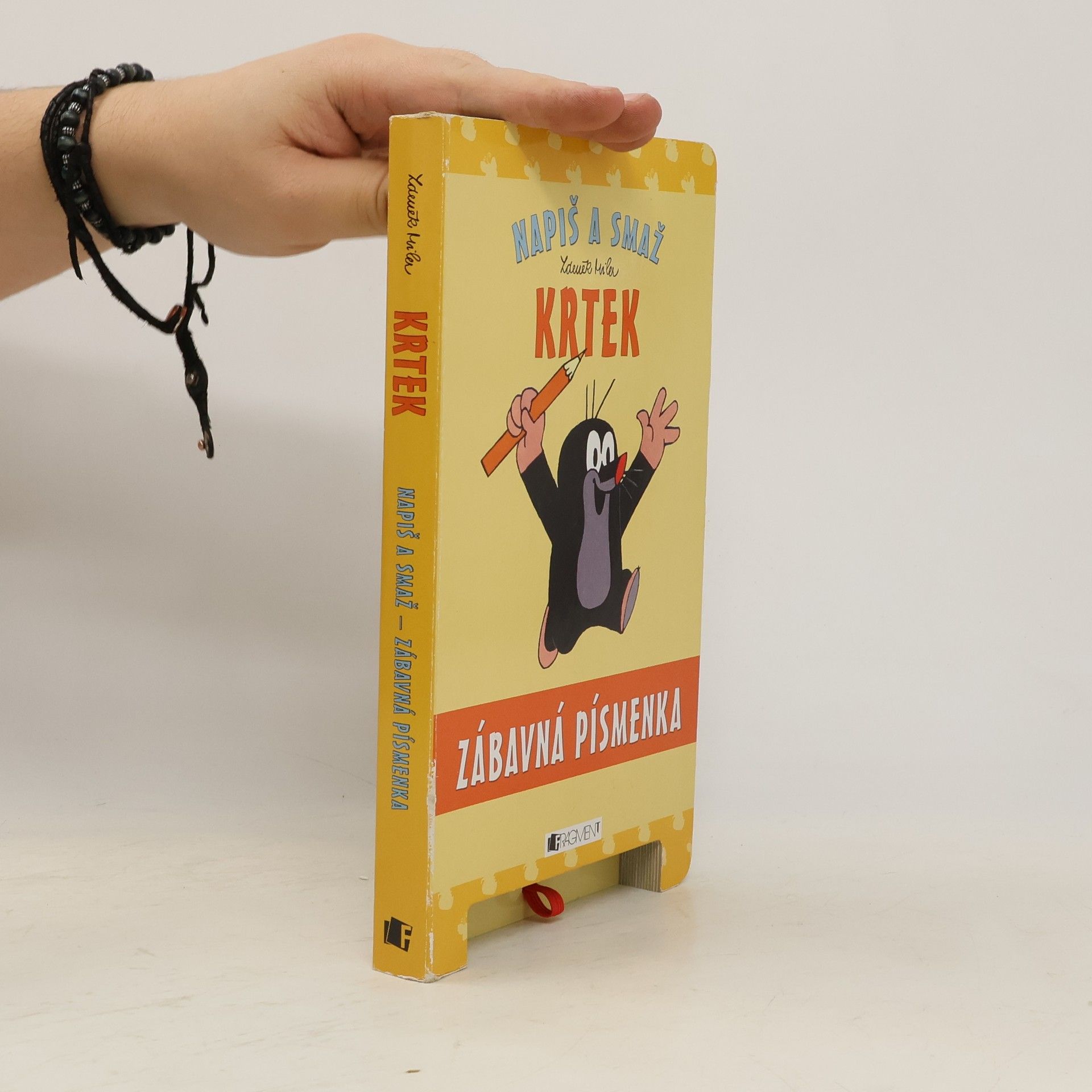 Zdeněk Miler Krtek - zábavná písmenka : napiš a smaž