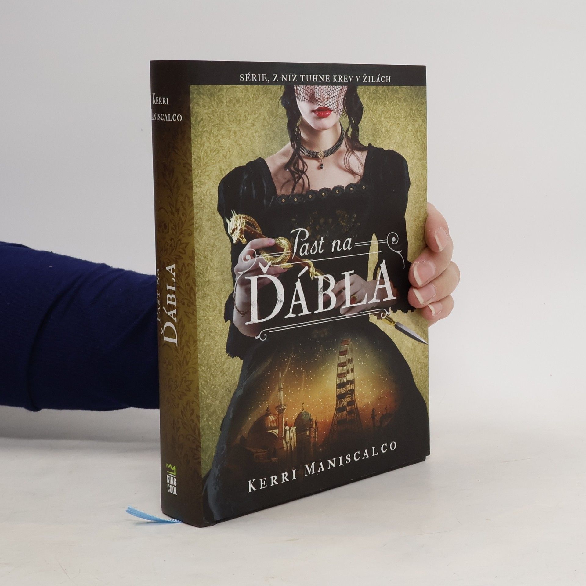 Kerri Maniscalco Past na ďábla