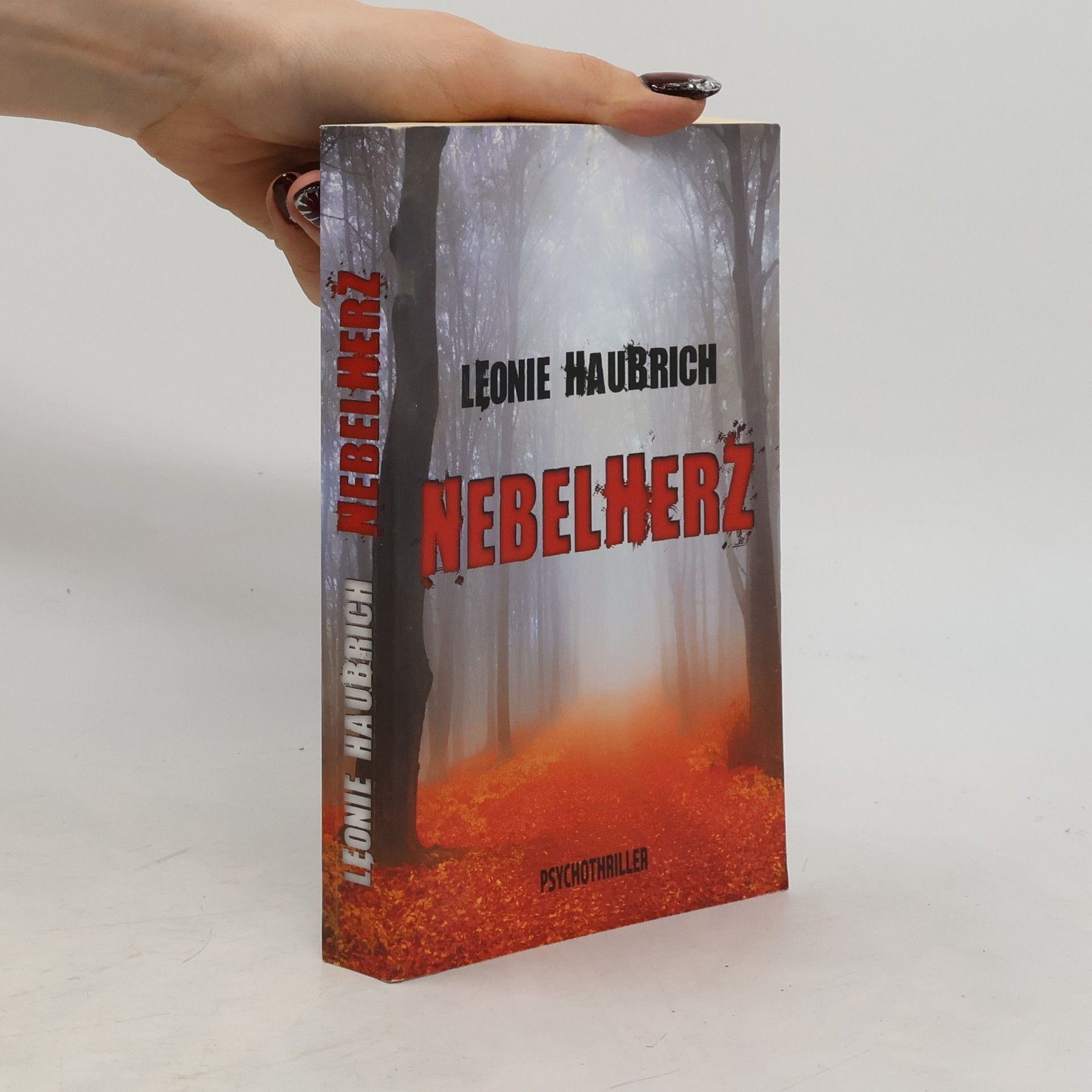 Leonie Haubrich Nebelherz