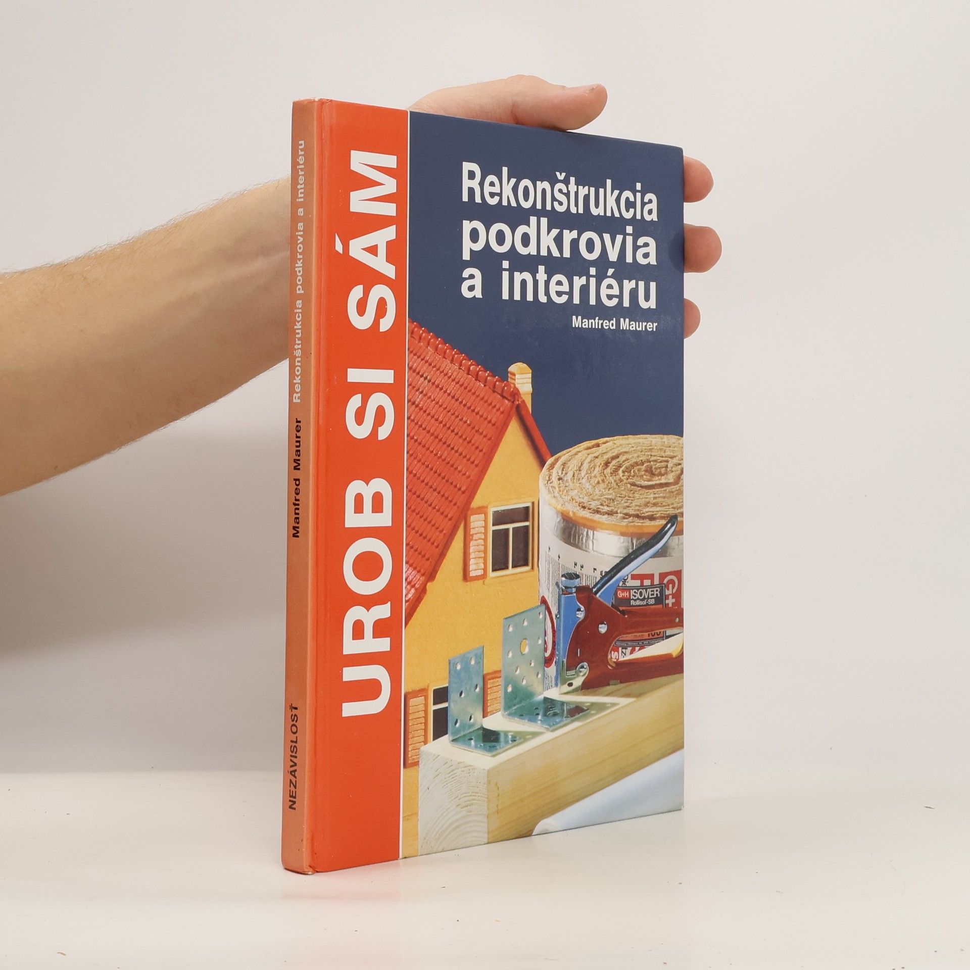 Manfred Maurer Rekonštrukcia podkrovia a interiéru