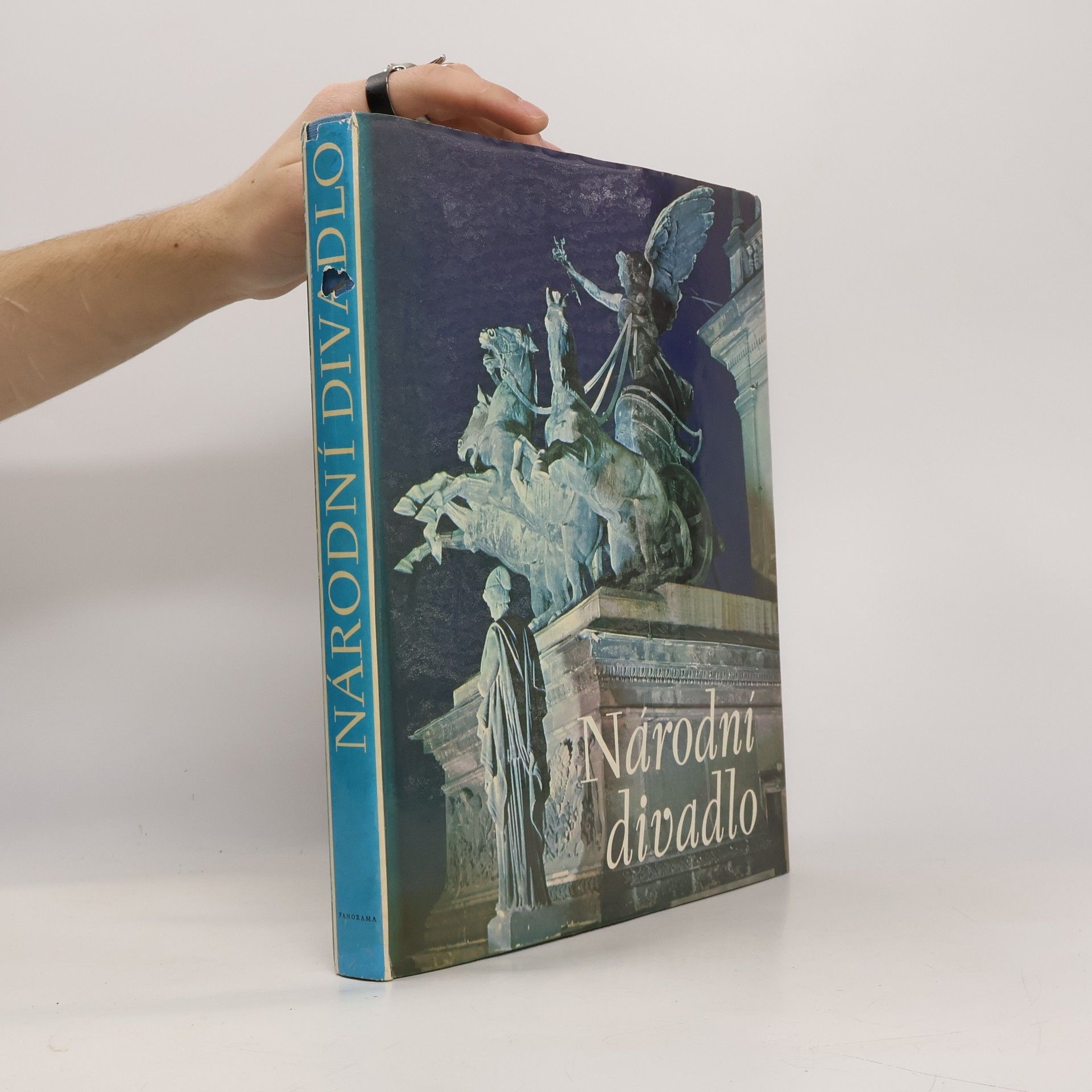 Collectif d'auteurs Národní divadlo