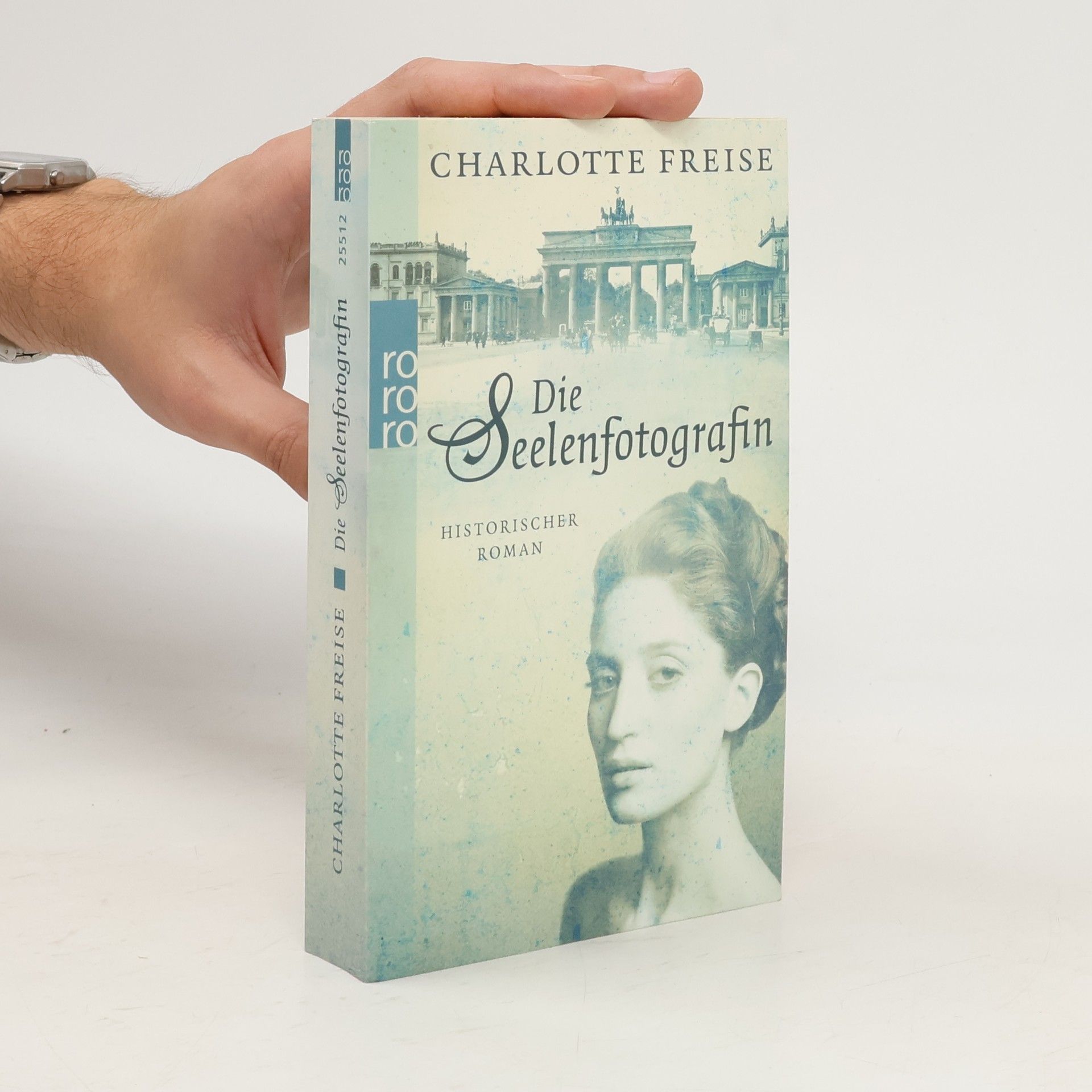 Charlotte Freise Die Seelenfotografin