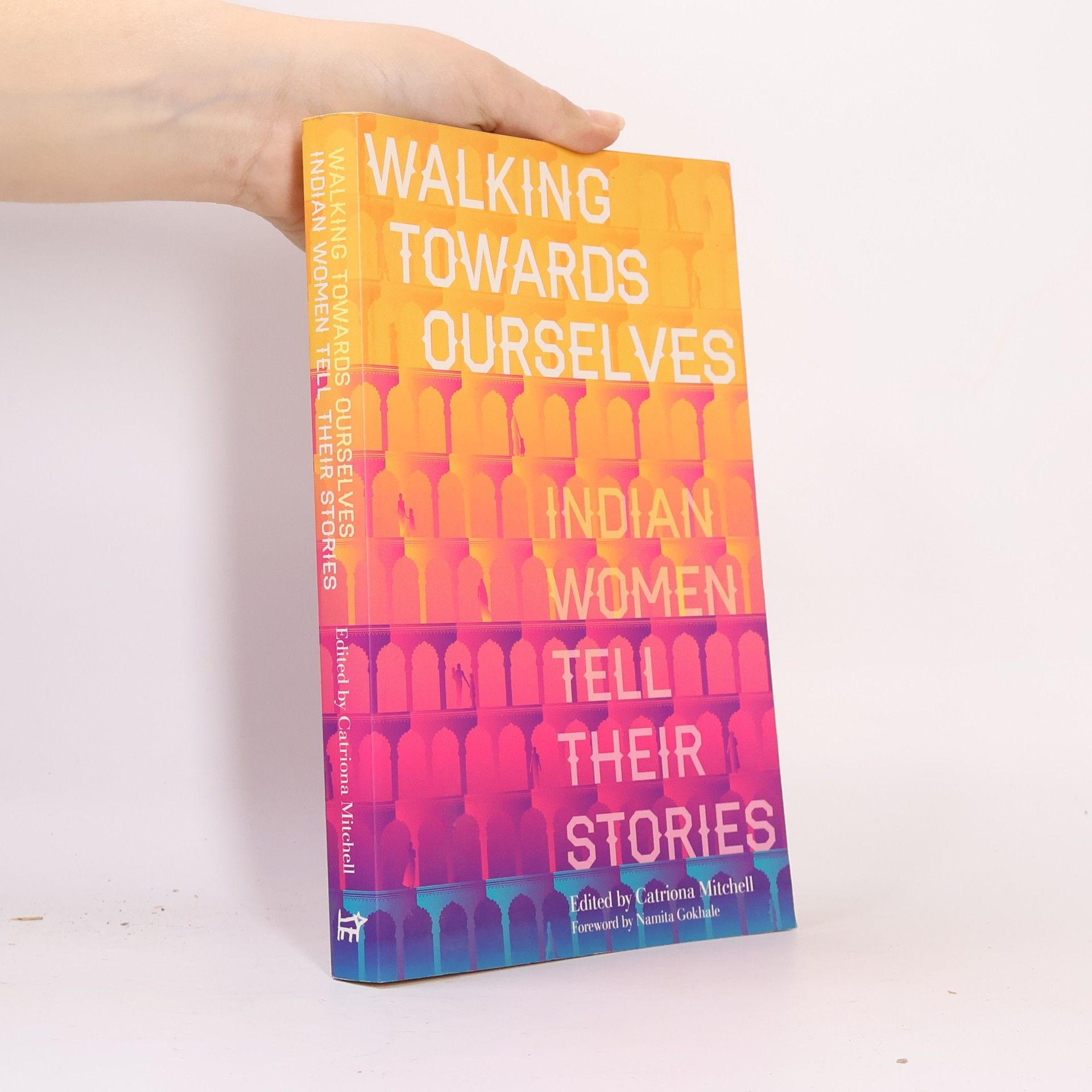 Collectif d'auteurs Walking Towards Ourselves