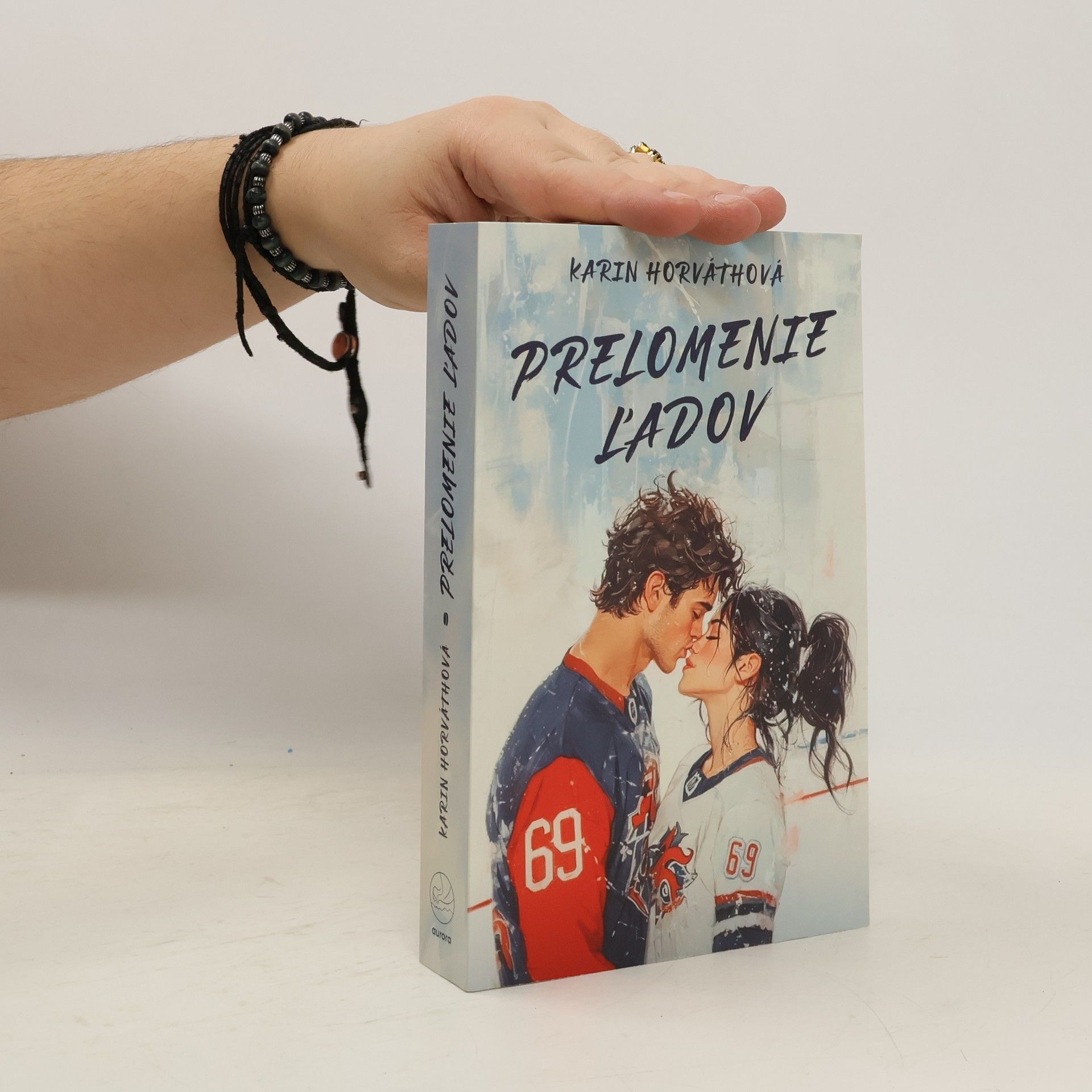 Karin Horváthová Prelomenie ĺadov