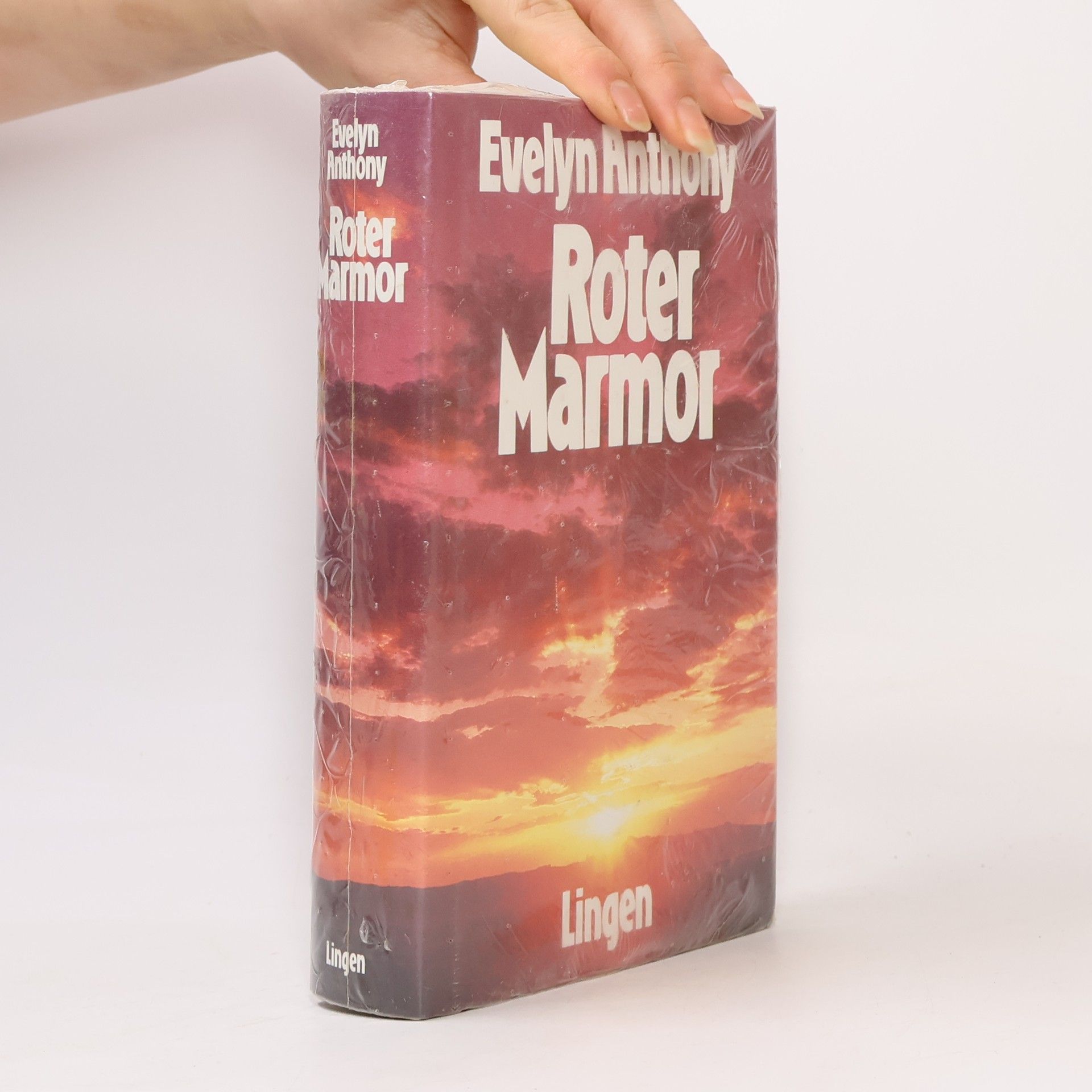 Evelyn Anthony Roter Marmor