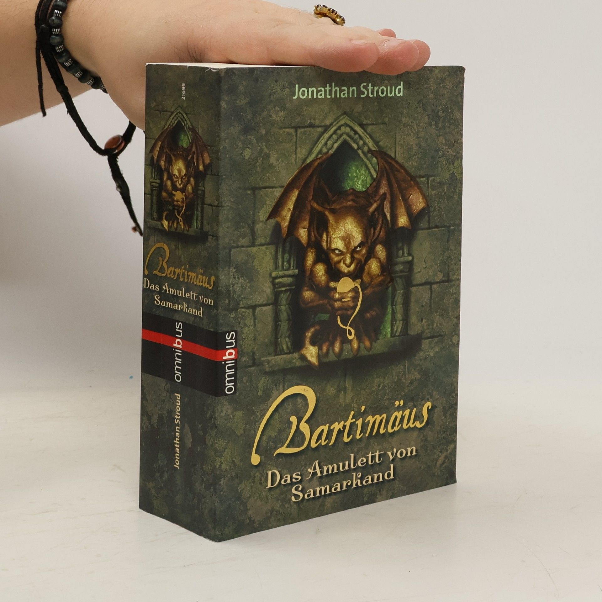 Bartimäus 1, Das Amulett von Samarkand