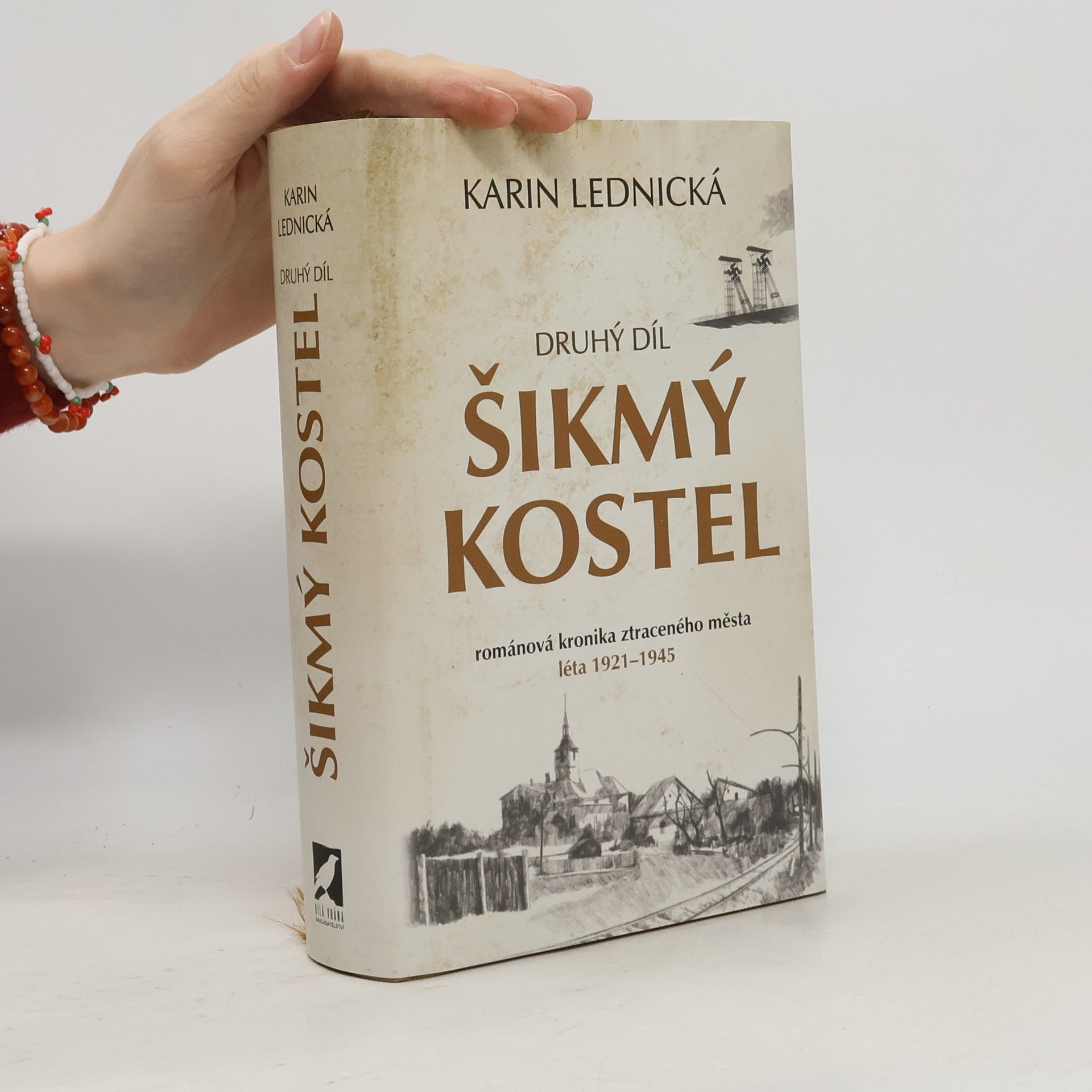 Karin Lednická Šikmý kostel 2