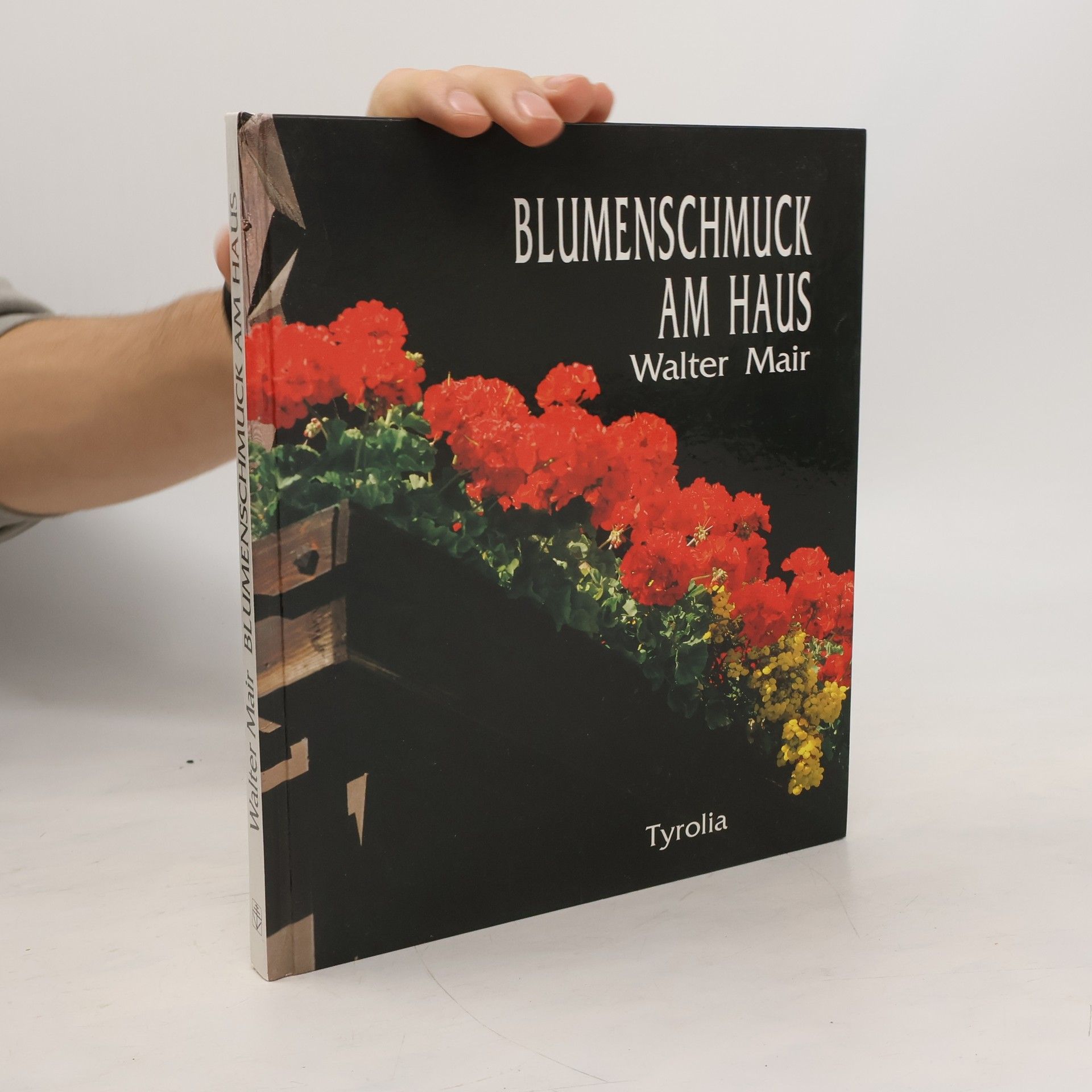 Walter Mair Blumenschmuck am Haus