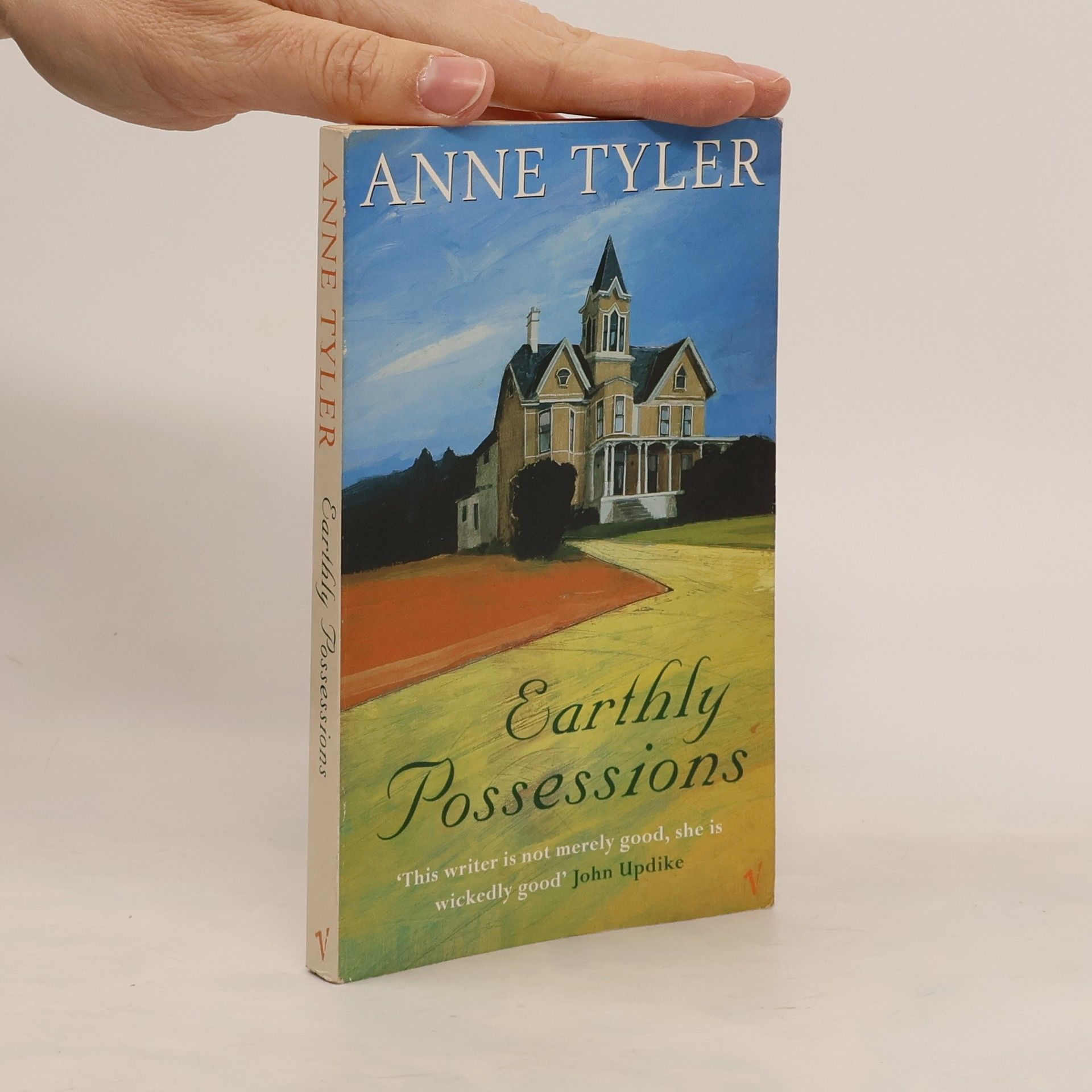 Anne Tyler Earthly Possessions