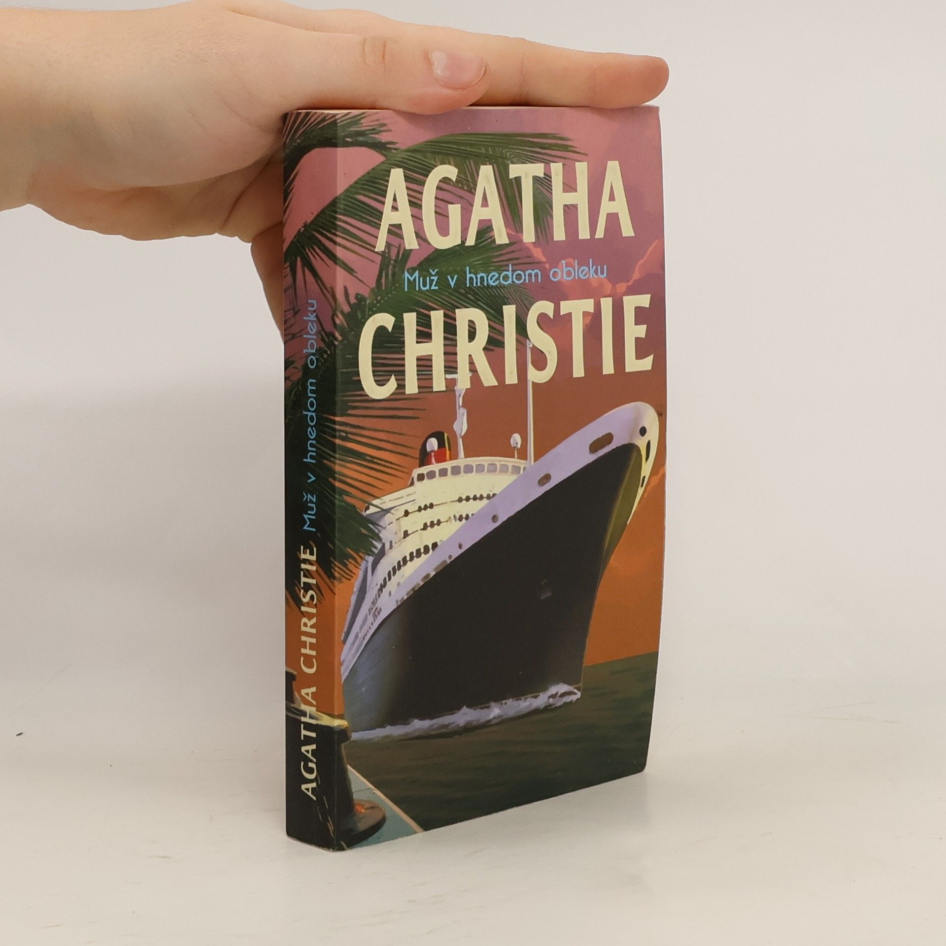 Agatha Christie Muž v hnedom obleku