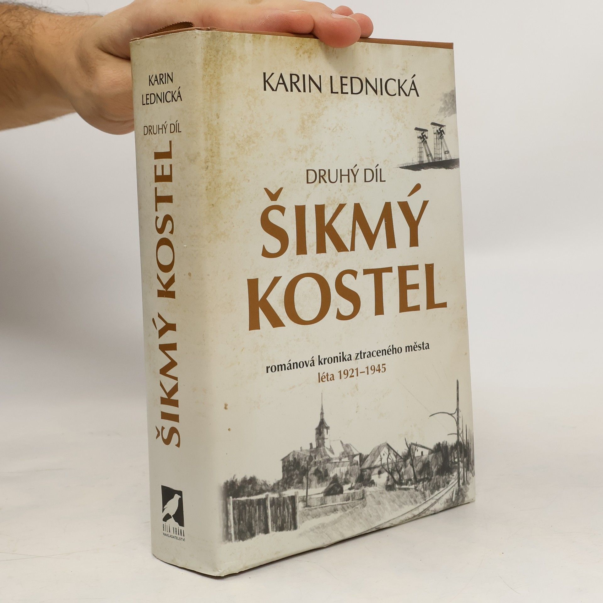 Karin Lednická Šikmý kostel 2