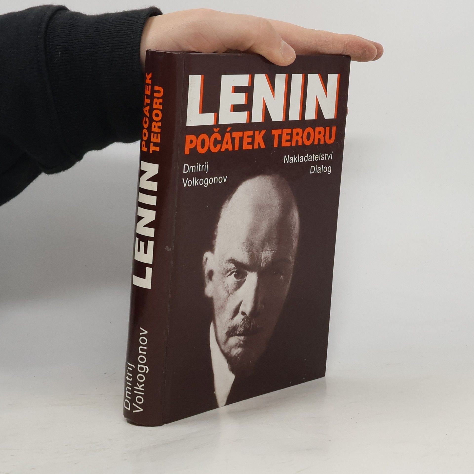 Lenin. Počátek teroru