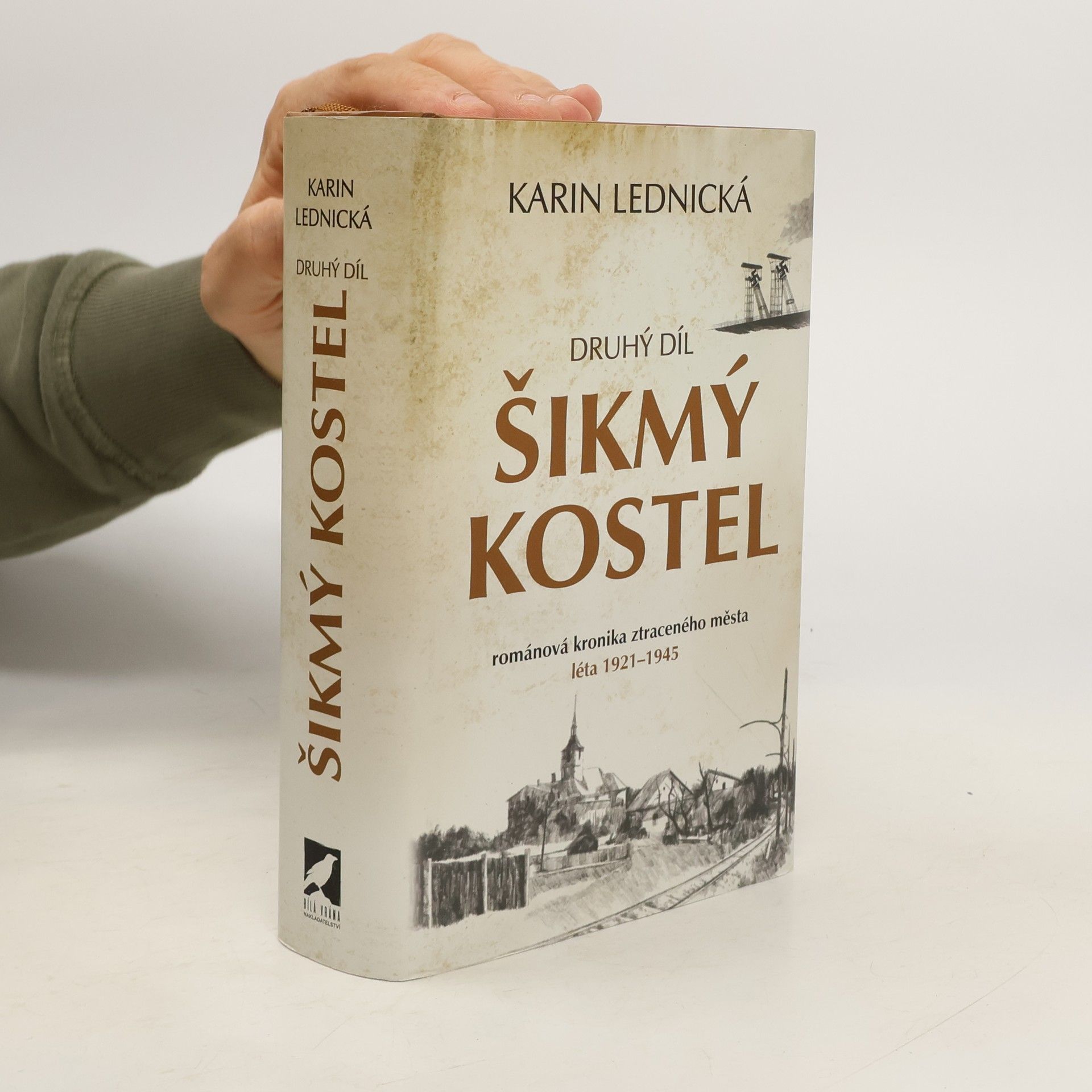 Karin Lednická Šikmý kostel 2