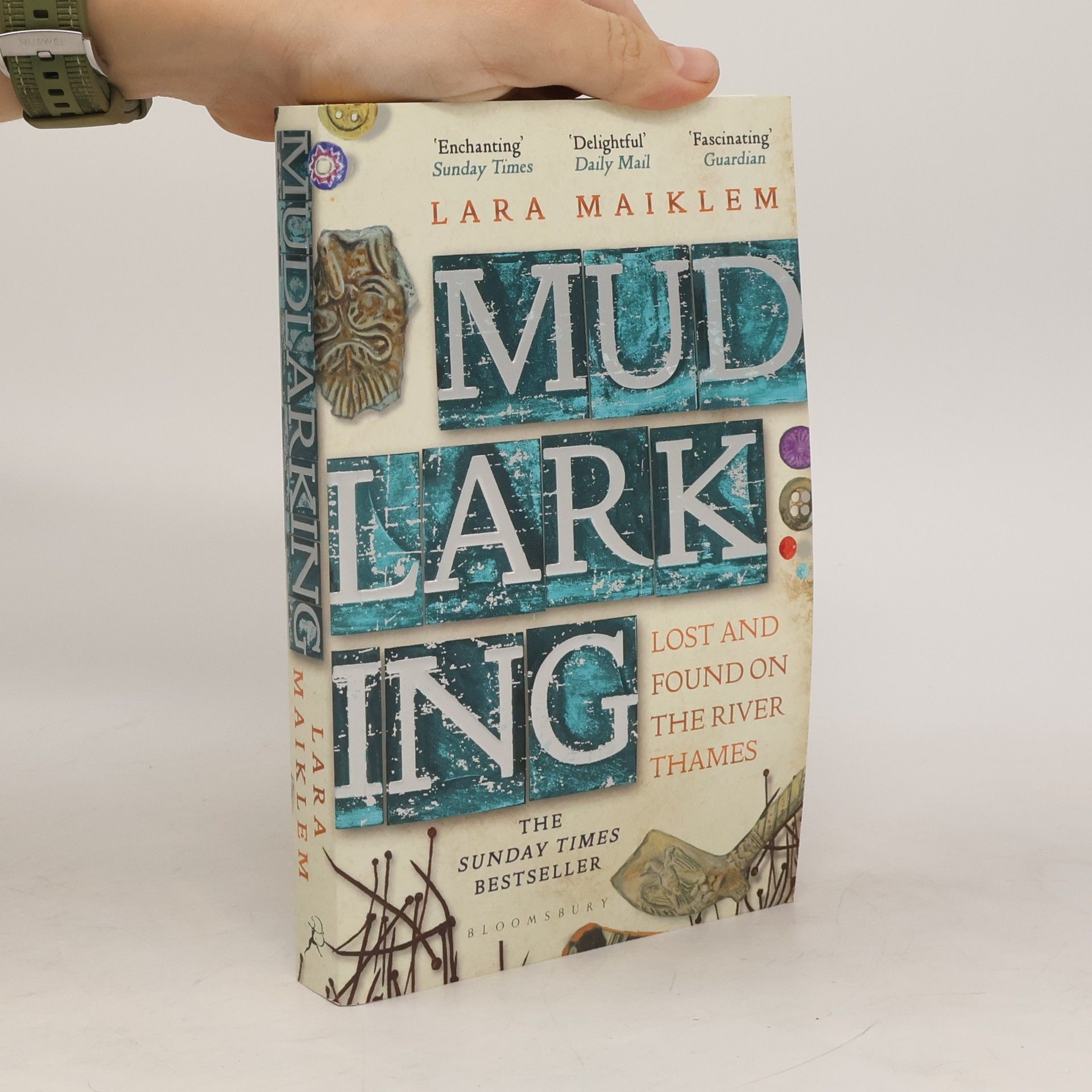 Lara Maiklem Mudlarking