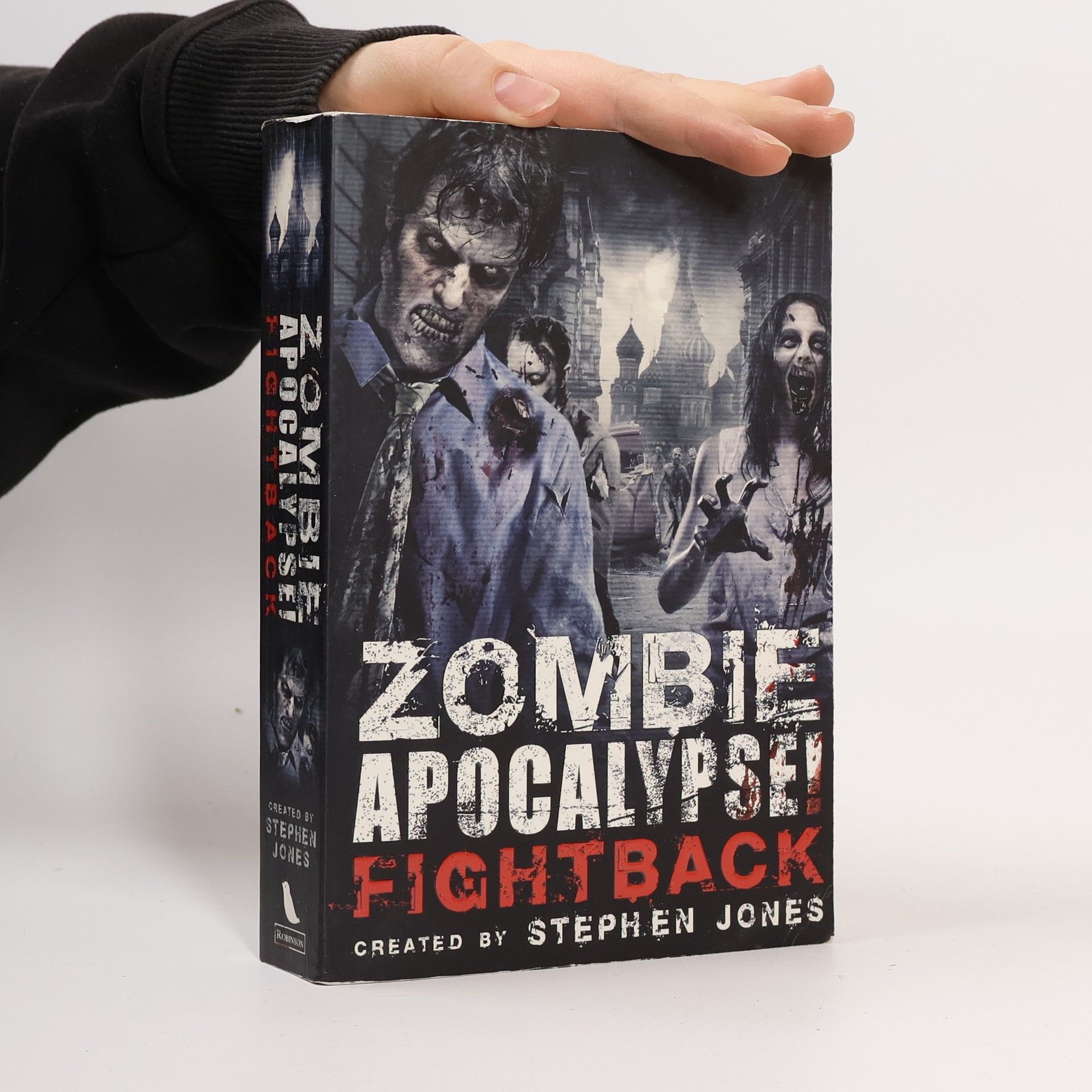 Stephen Jones Zombie Apocalypse! Fightback