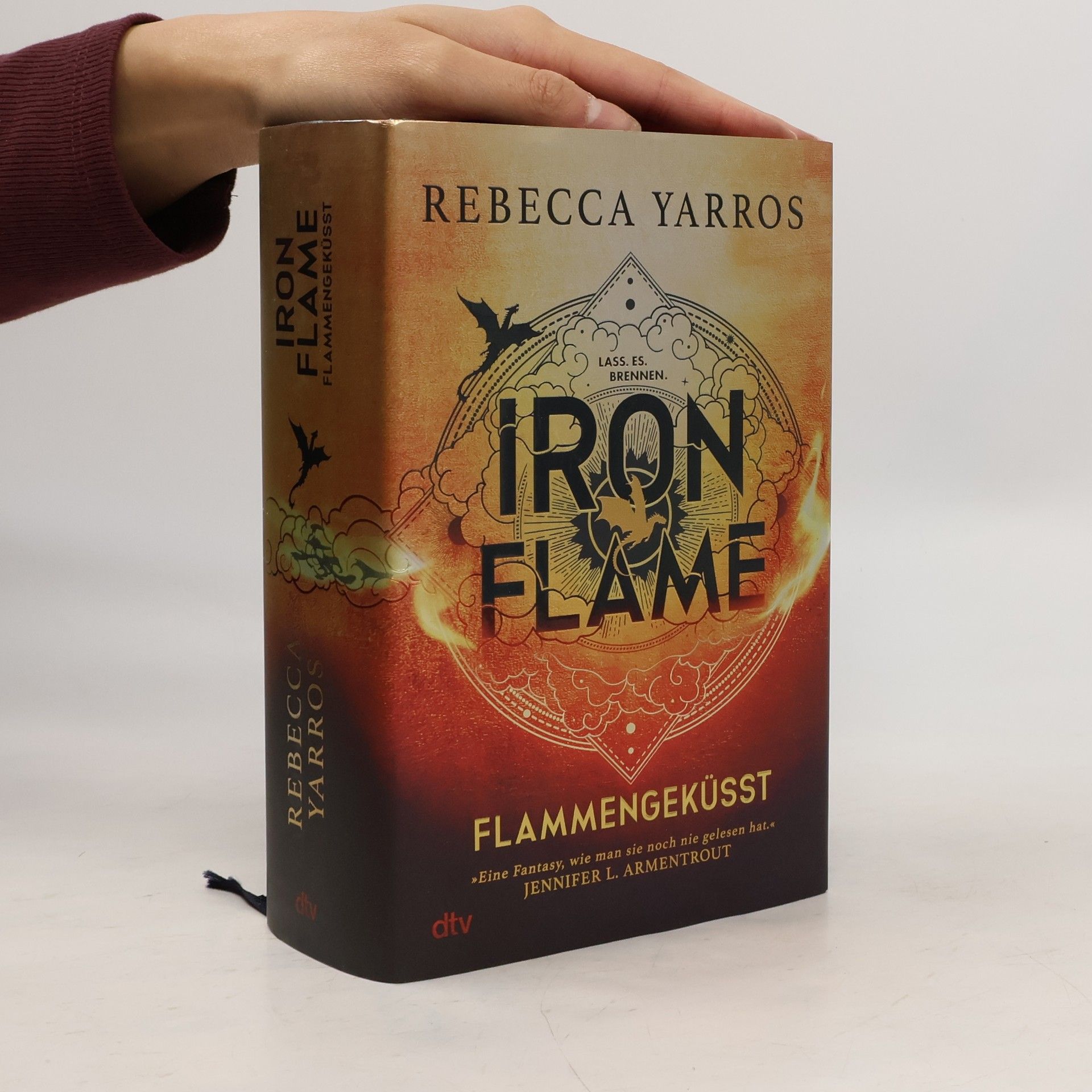 Rebecca Yarros Iron Flame