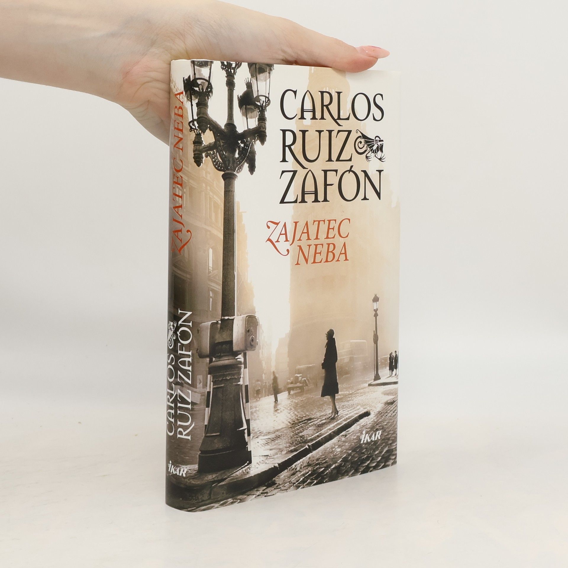 Carlos Ruis Zafon Zajatec neba