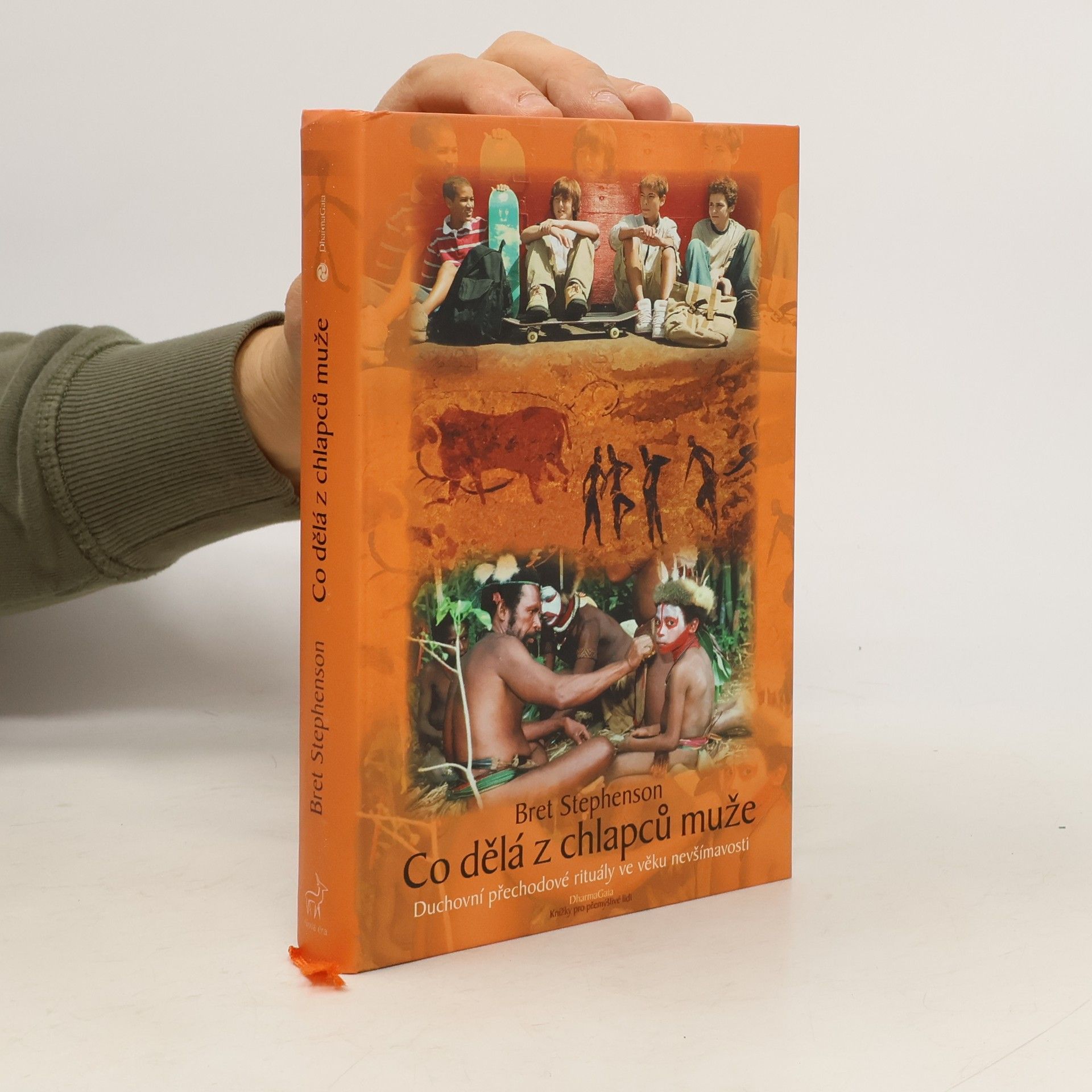 Bret Stephenson Co dělá z chlapců muže. Duchovní přechodové rituály ve věku nevšímavosti