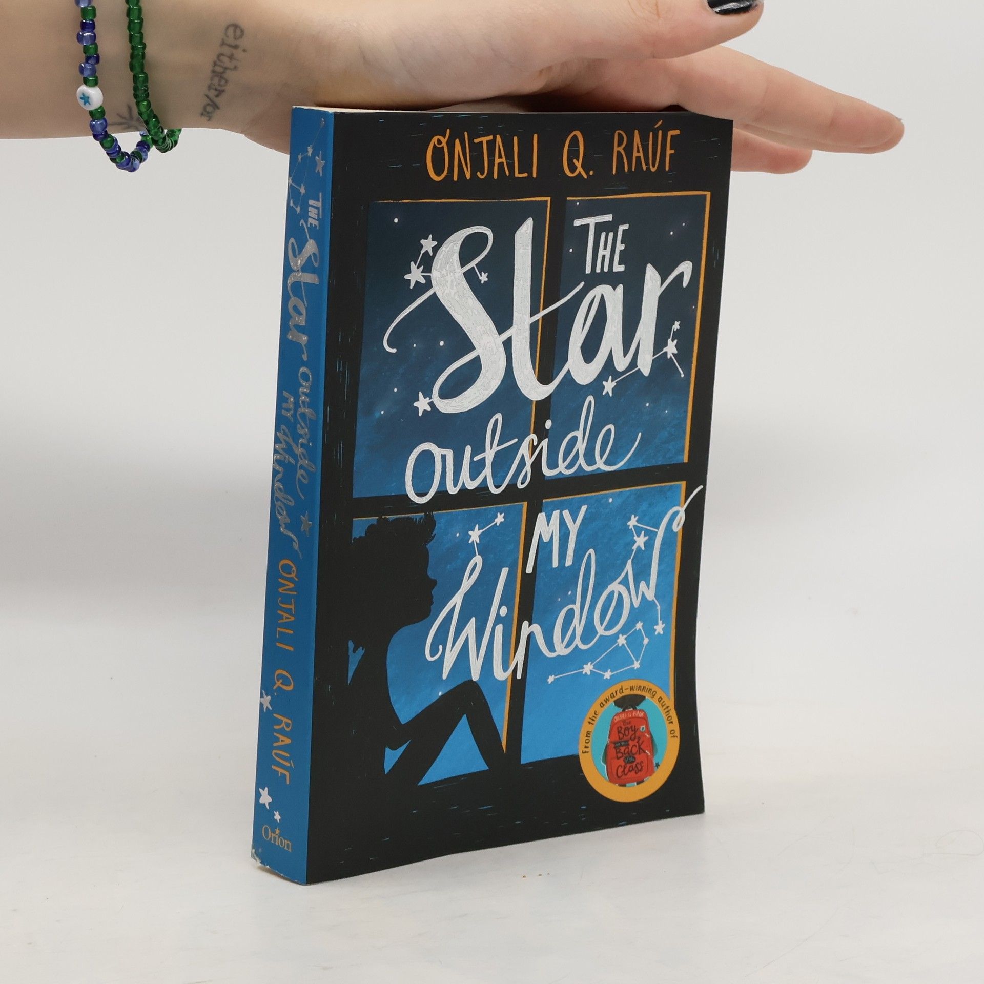 Qnjali Q. Raúf The star outside my window