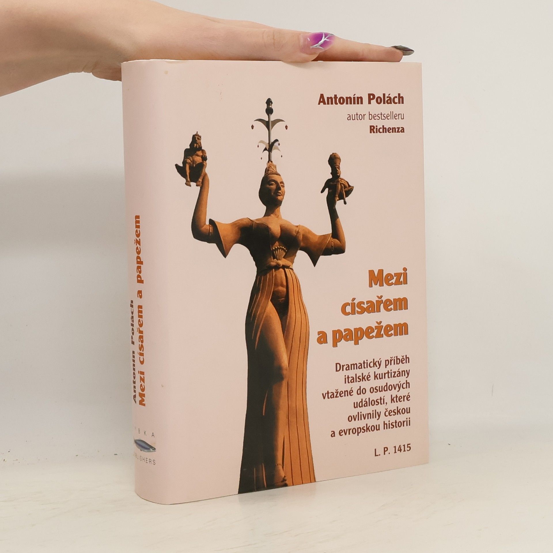 Mezi císařem a papežem