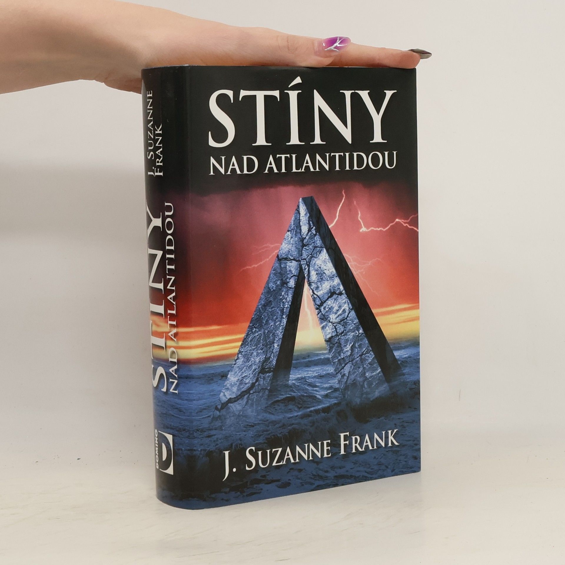 Suzanne Frank Stíny nad Atlantidou