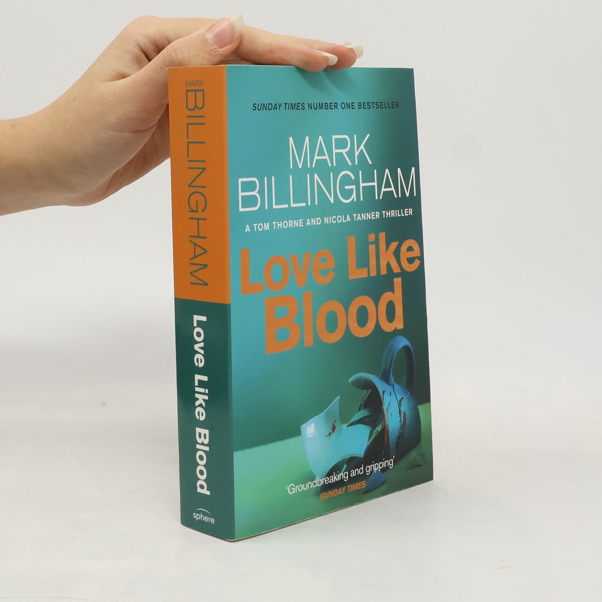 Mark Billingham Love like blood