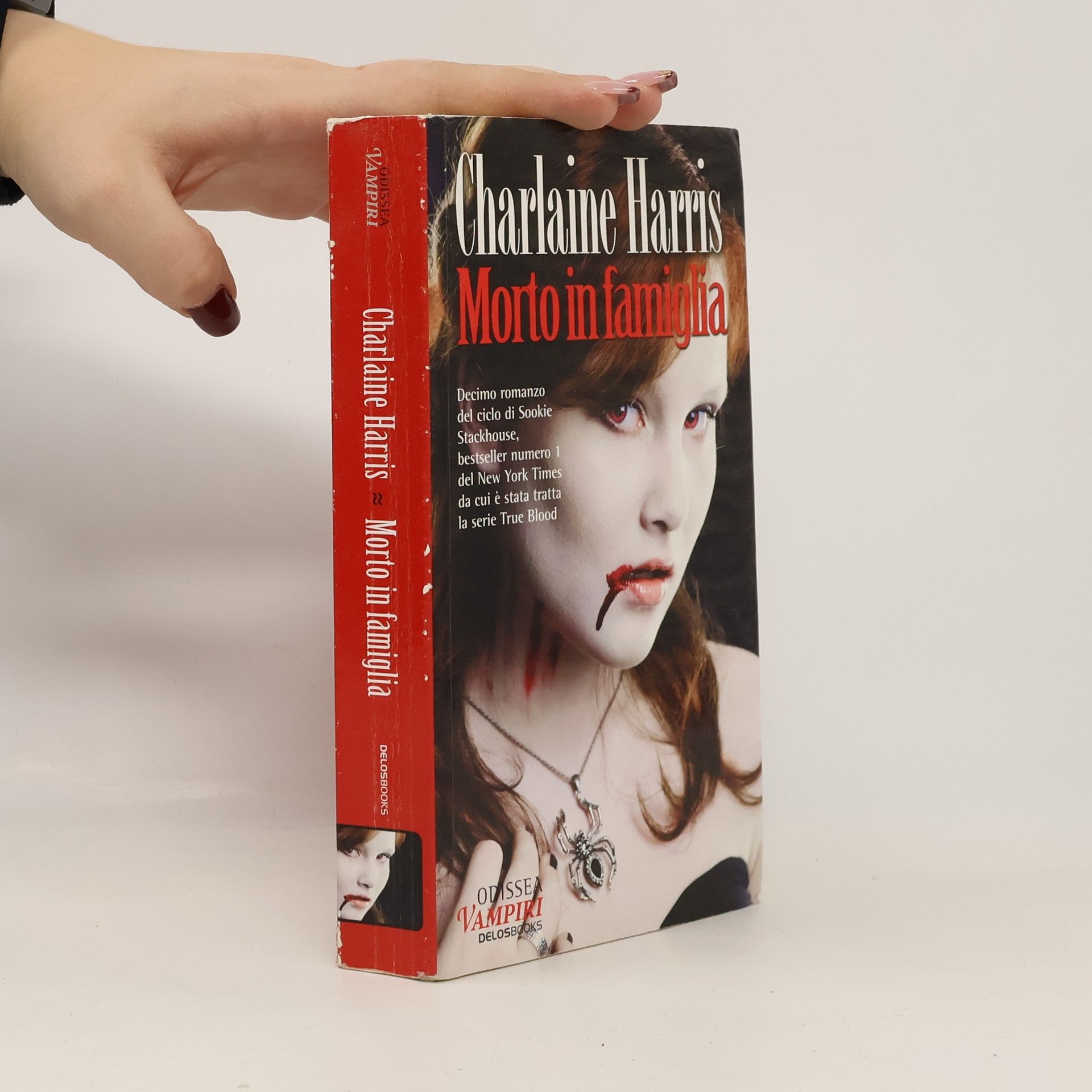 Charlaine Harris Morto in famiglia