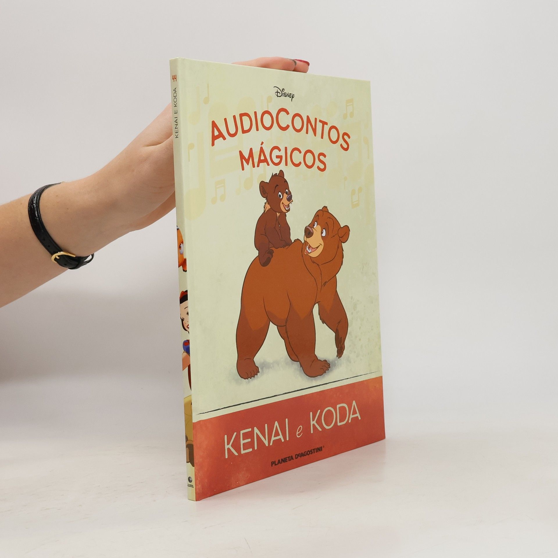 Various authors Audiocontos Mágicos 44. Kenai e Koda