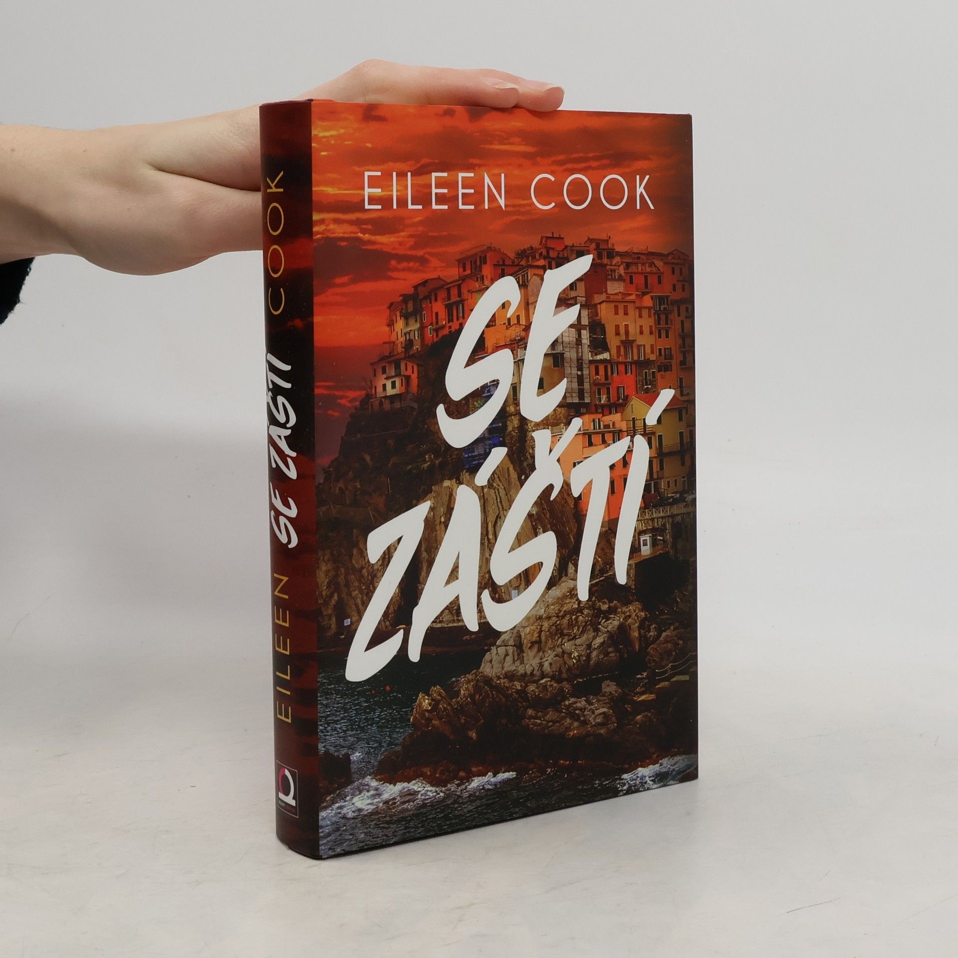 Eileen Cook Se záští